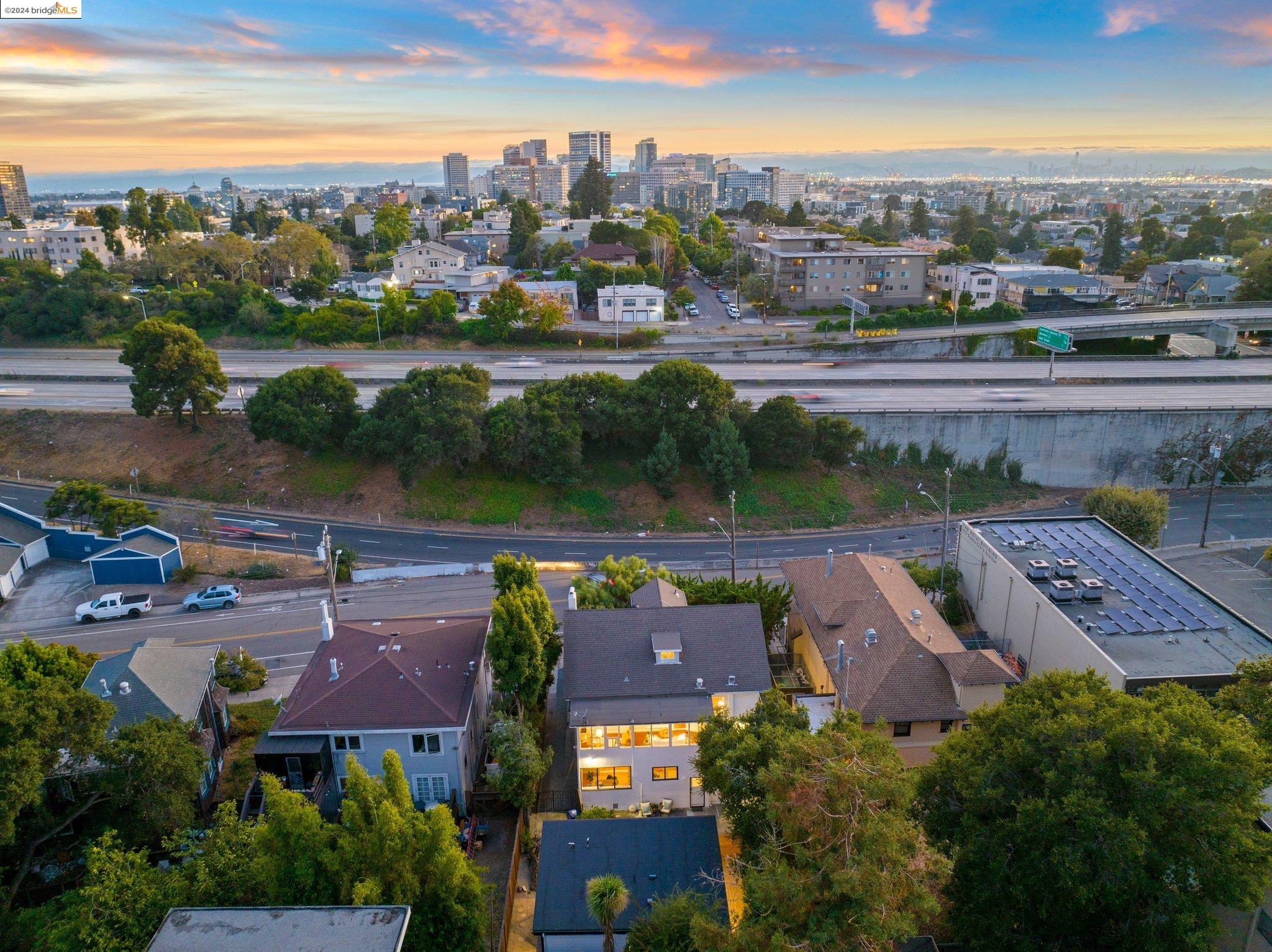 174 Santa Clara