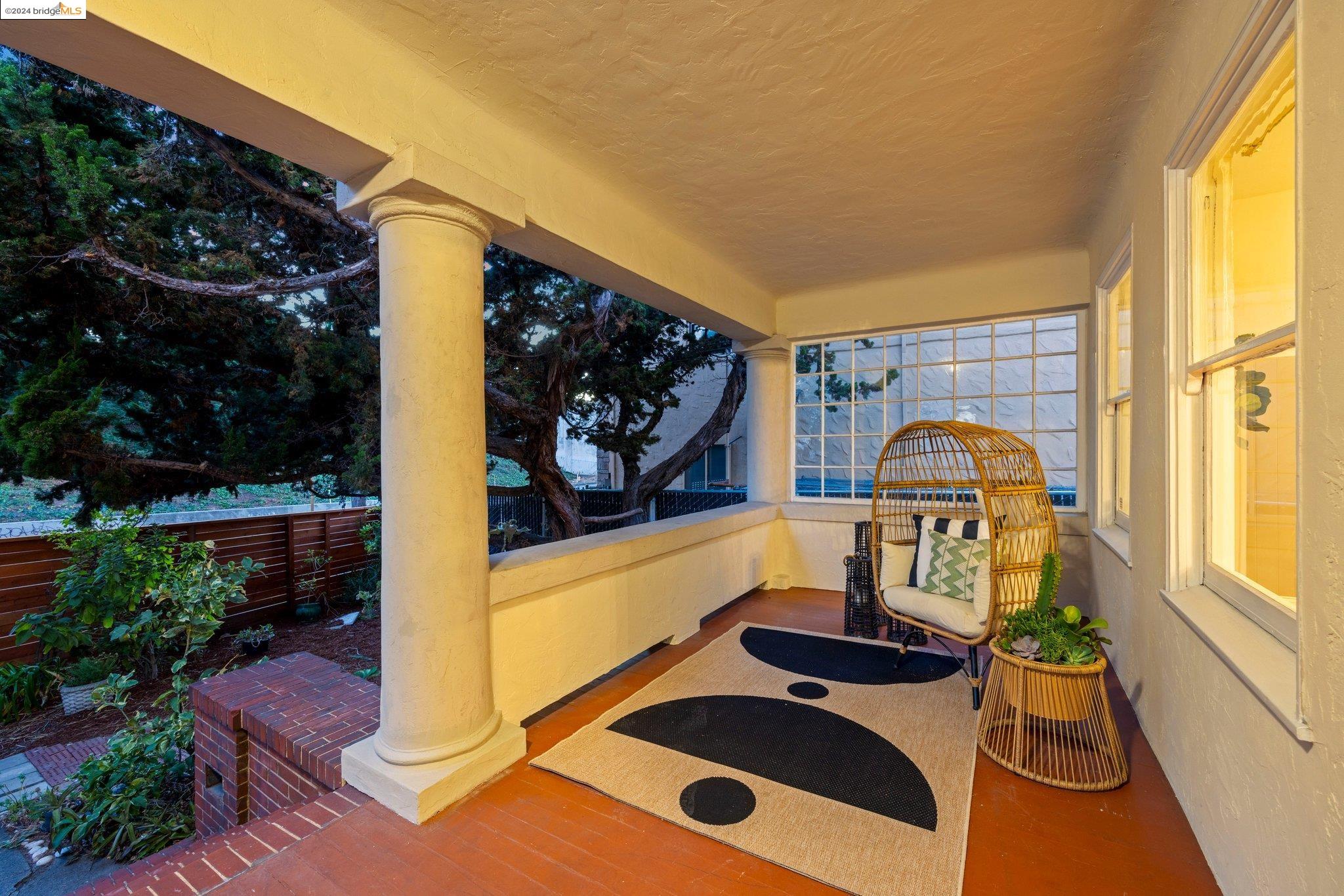 174 Santa Clara