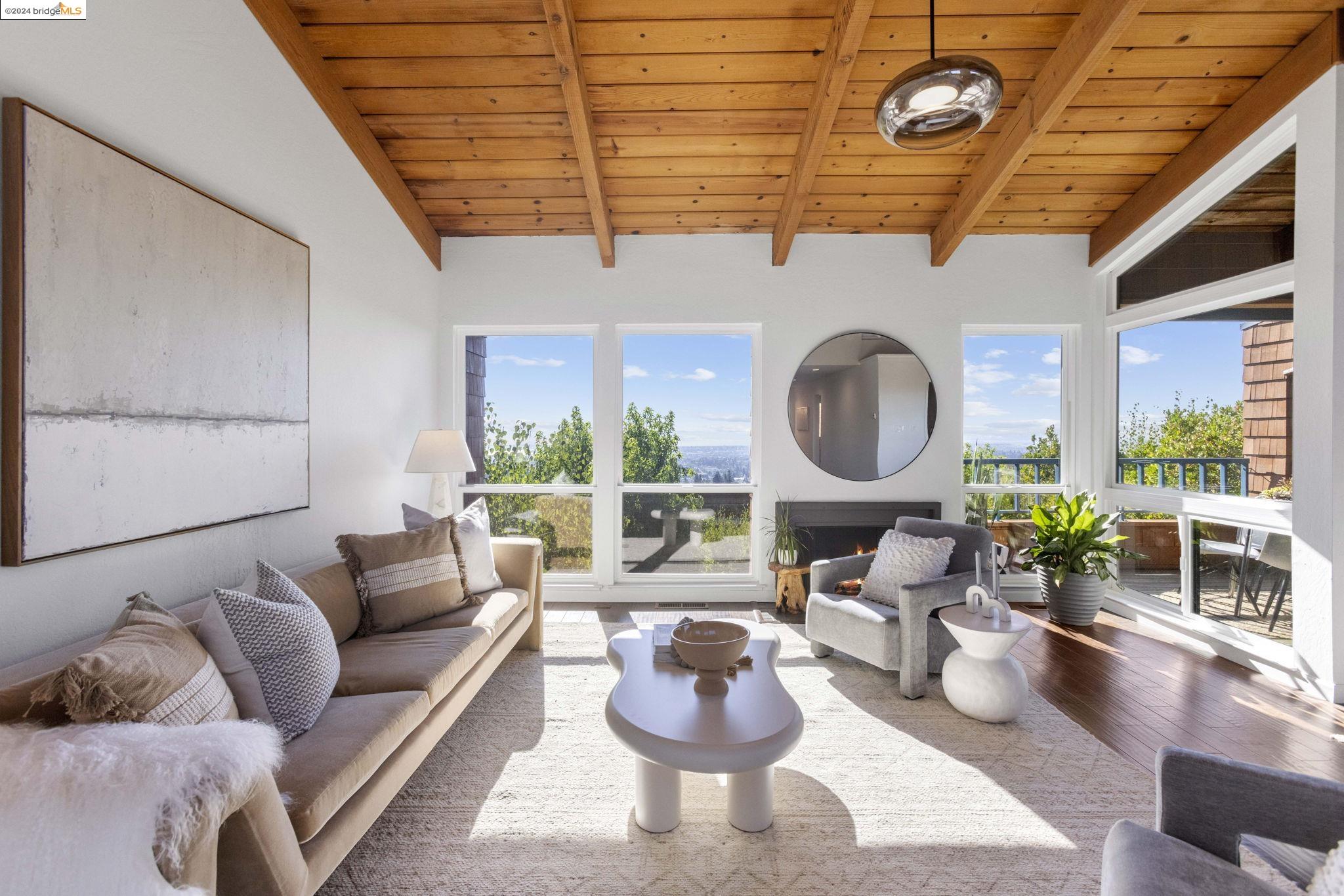 11 Sereno Cir