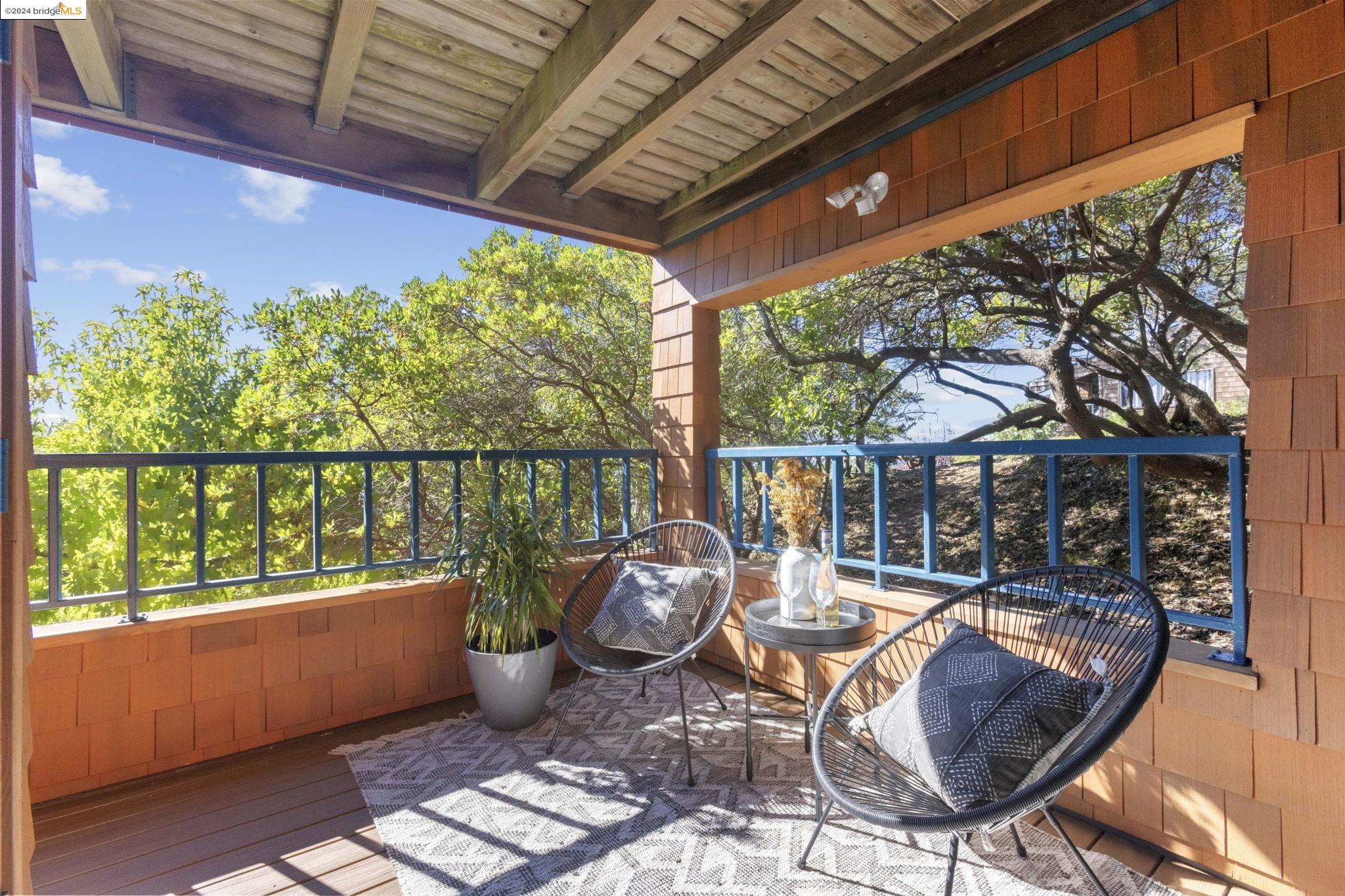 11 Sereno Cir