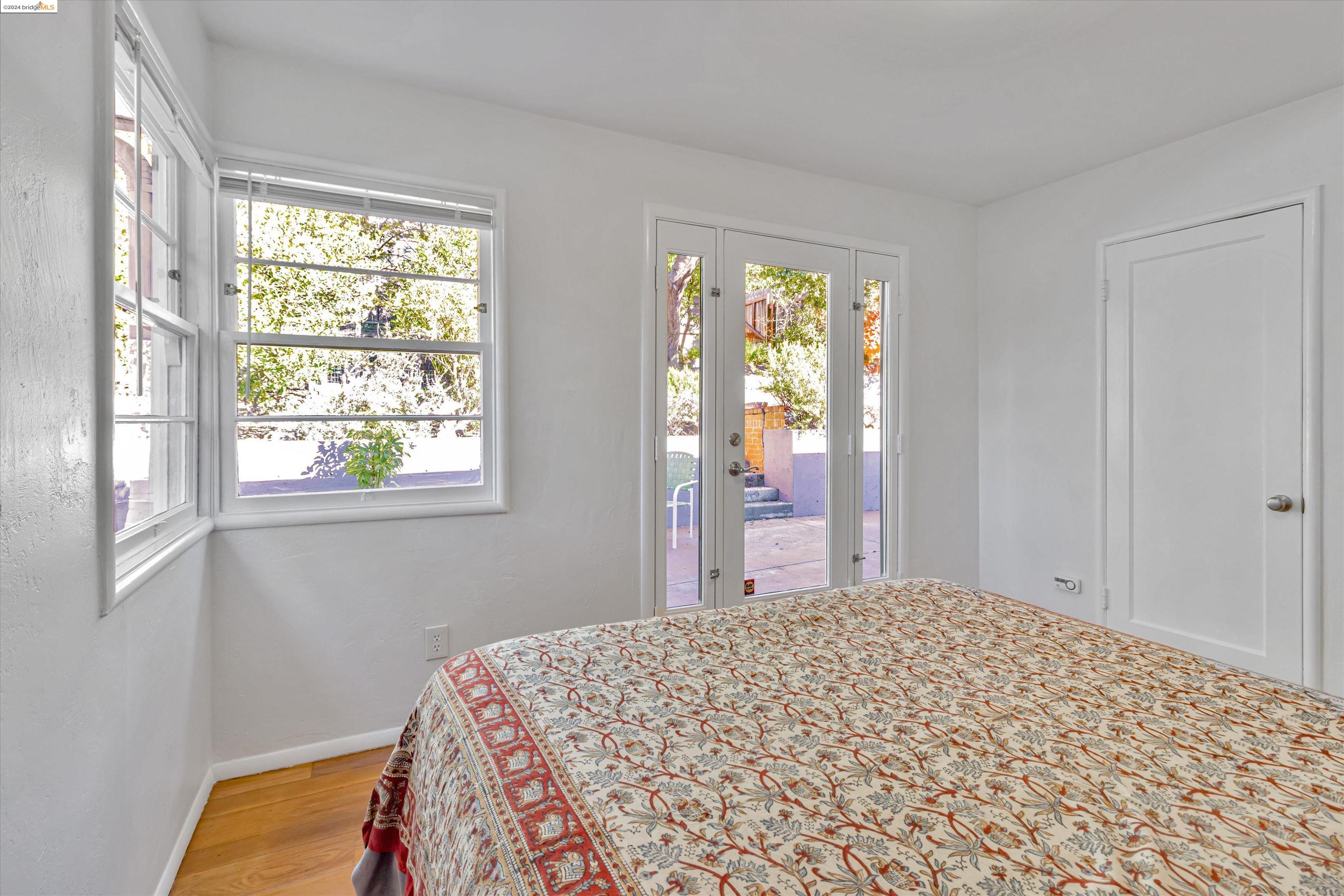 6100 Outlook Ave