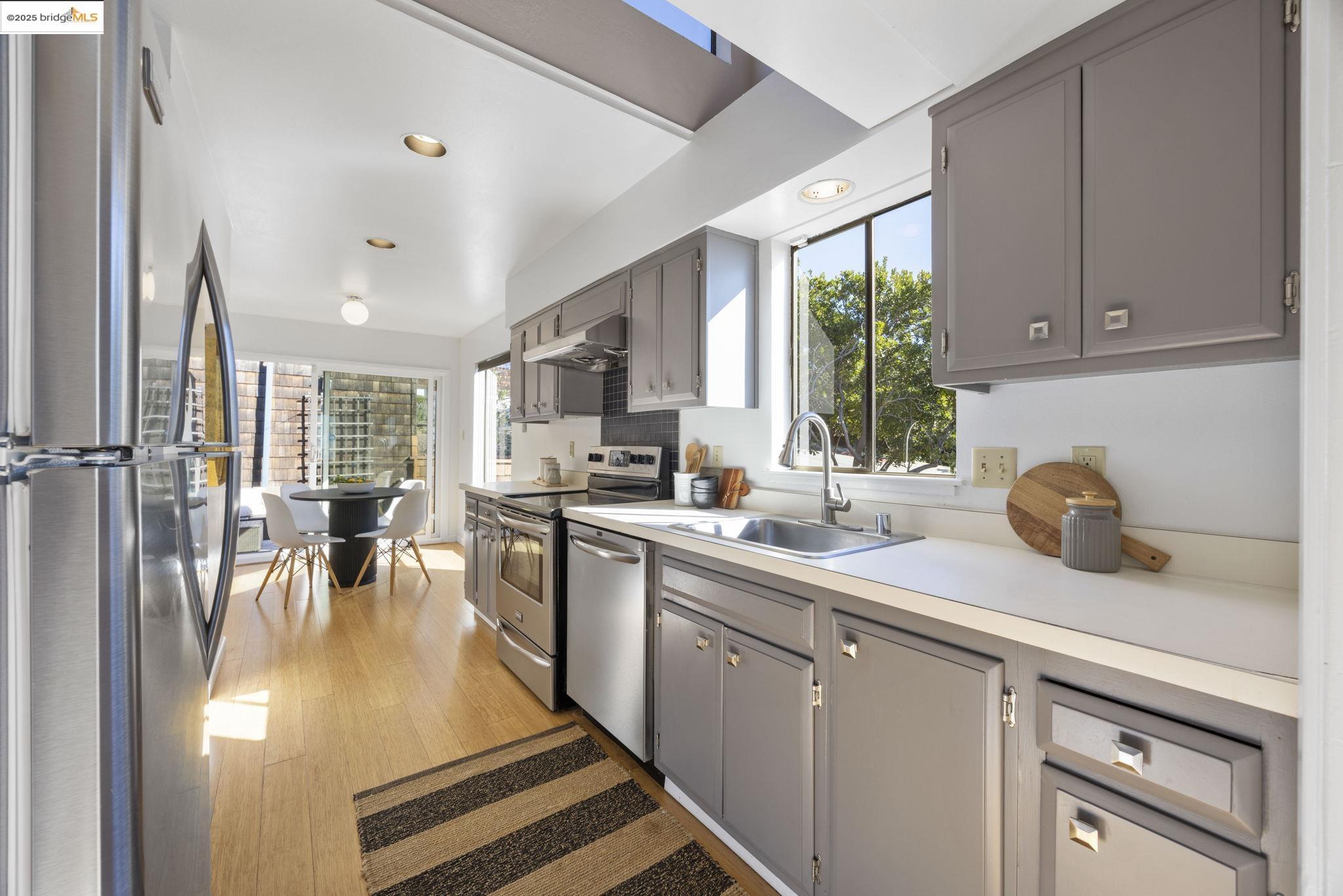 40 Sereno Cir