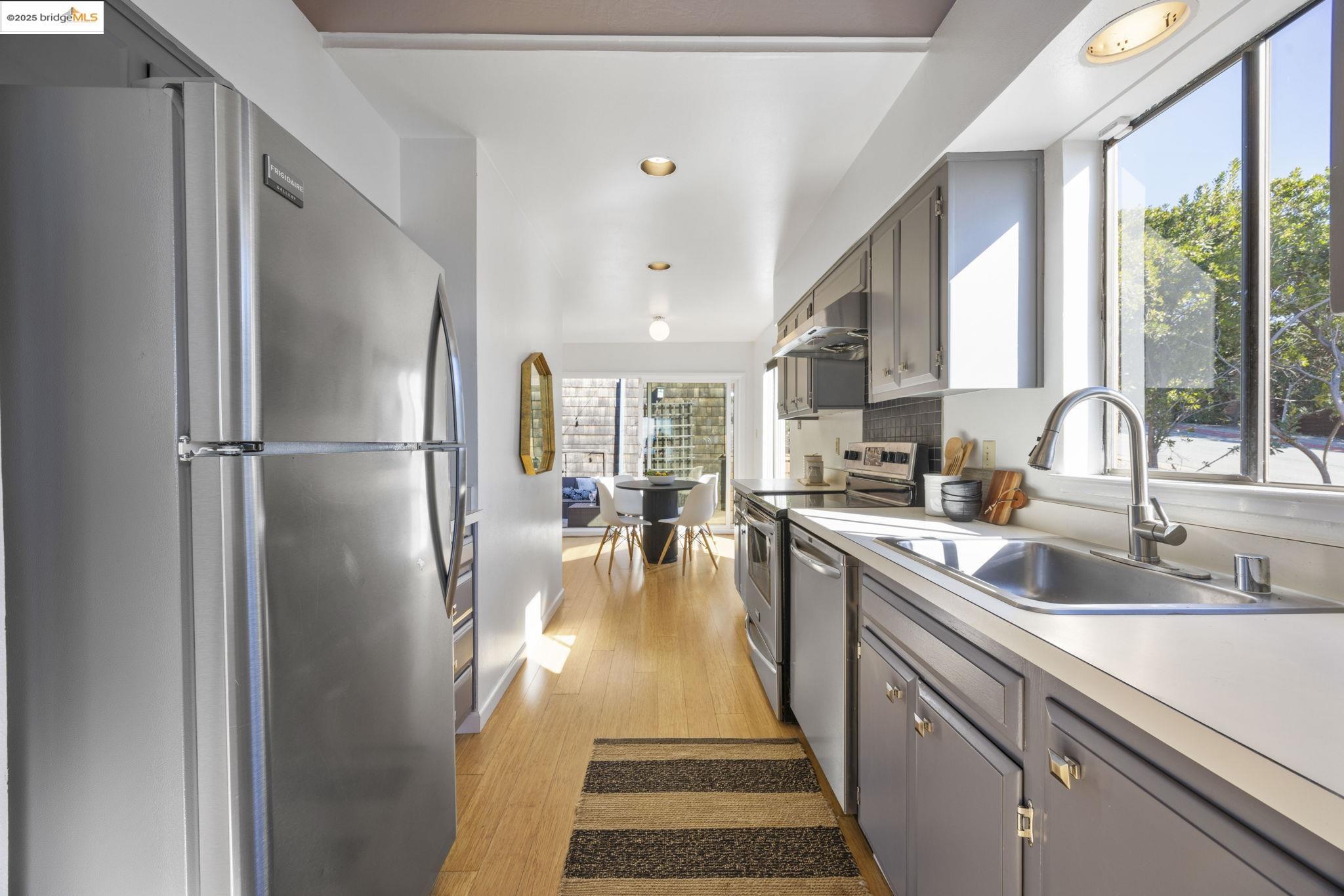 40 Sereno Cir
