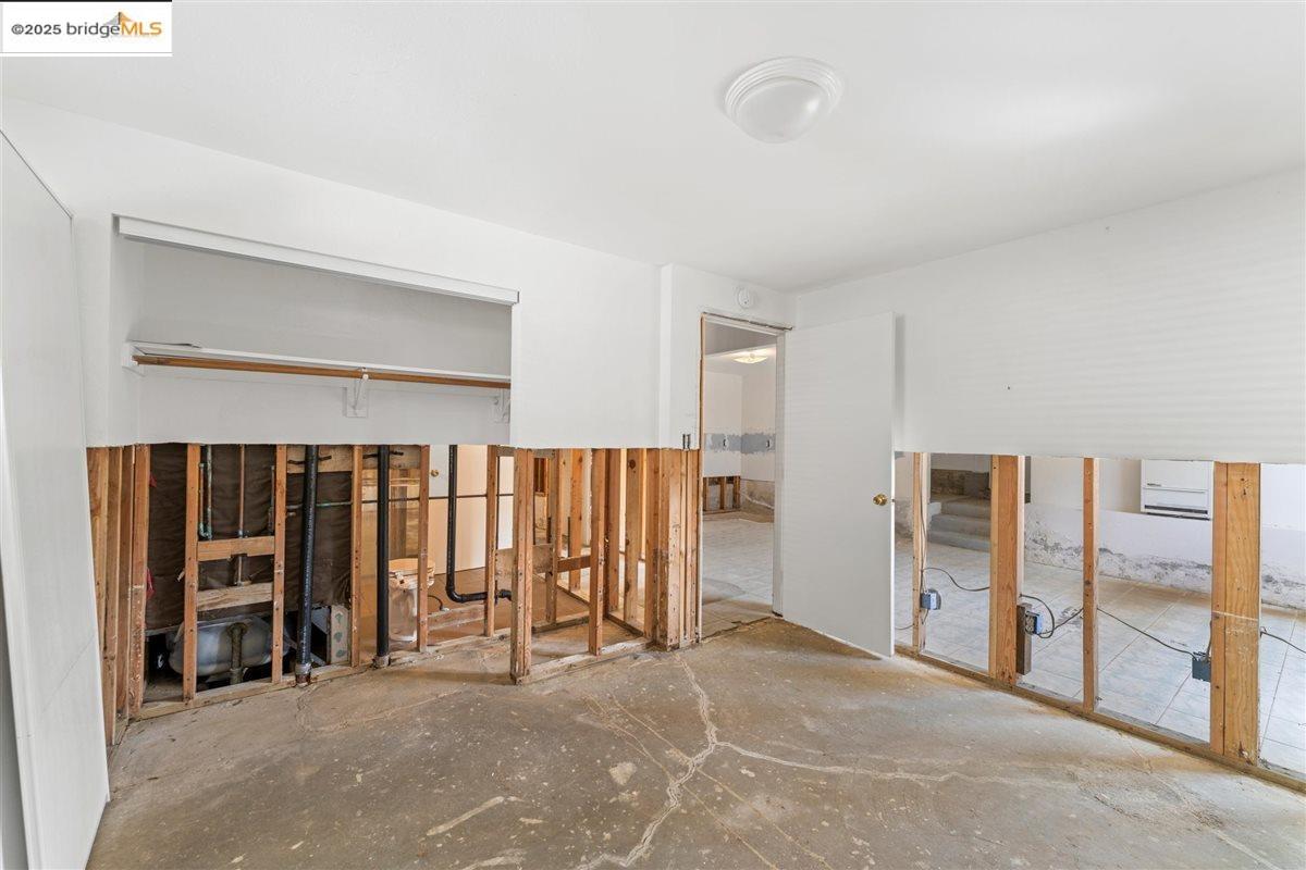 4076 Santa Rita St