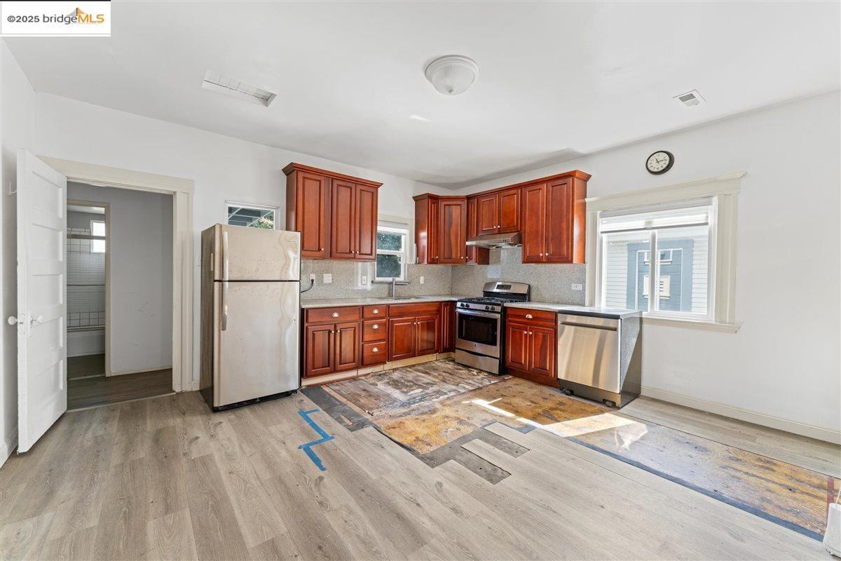 4076 Santa Rita St