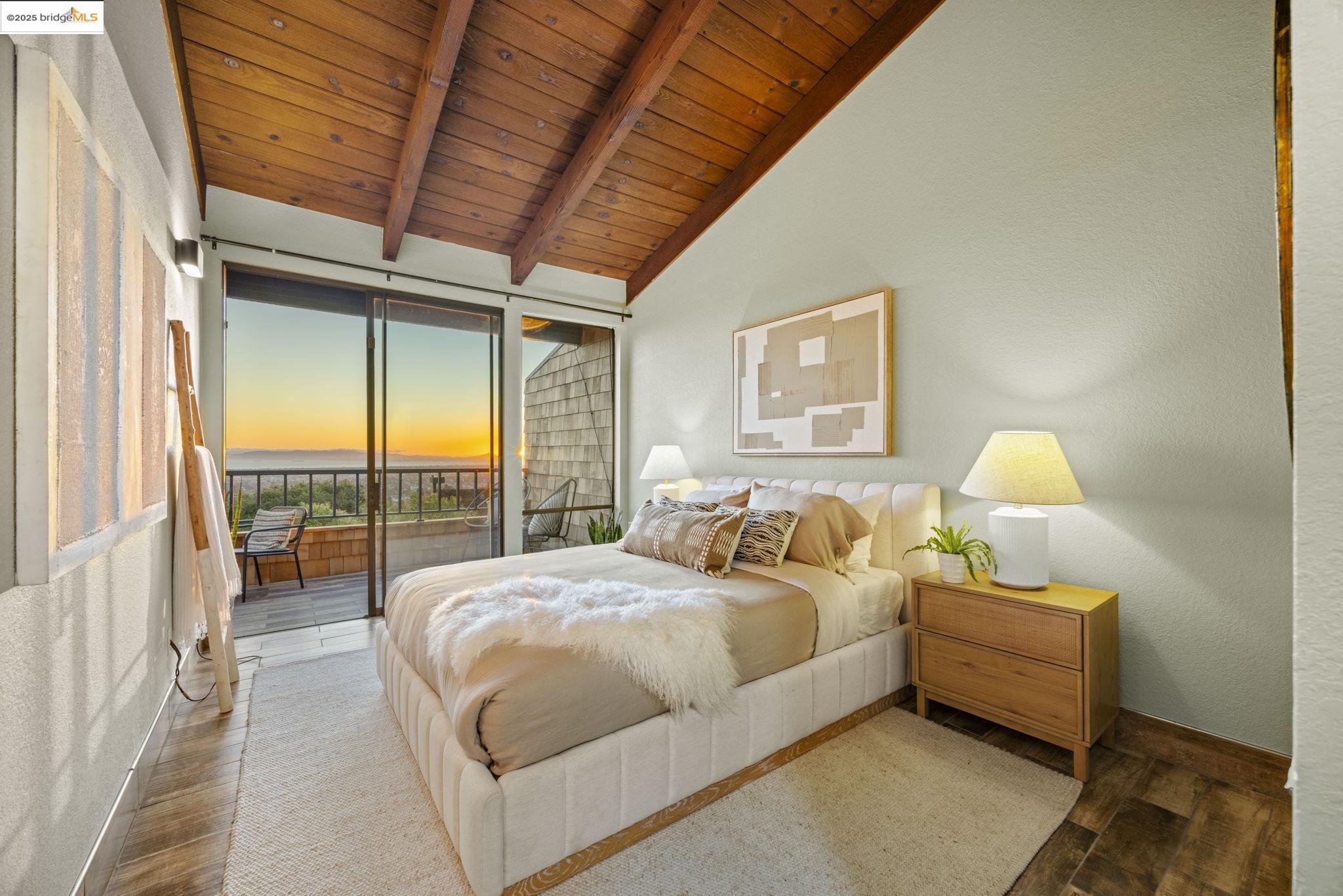 12 Sereno Cir, Oakland