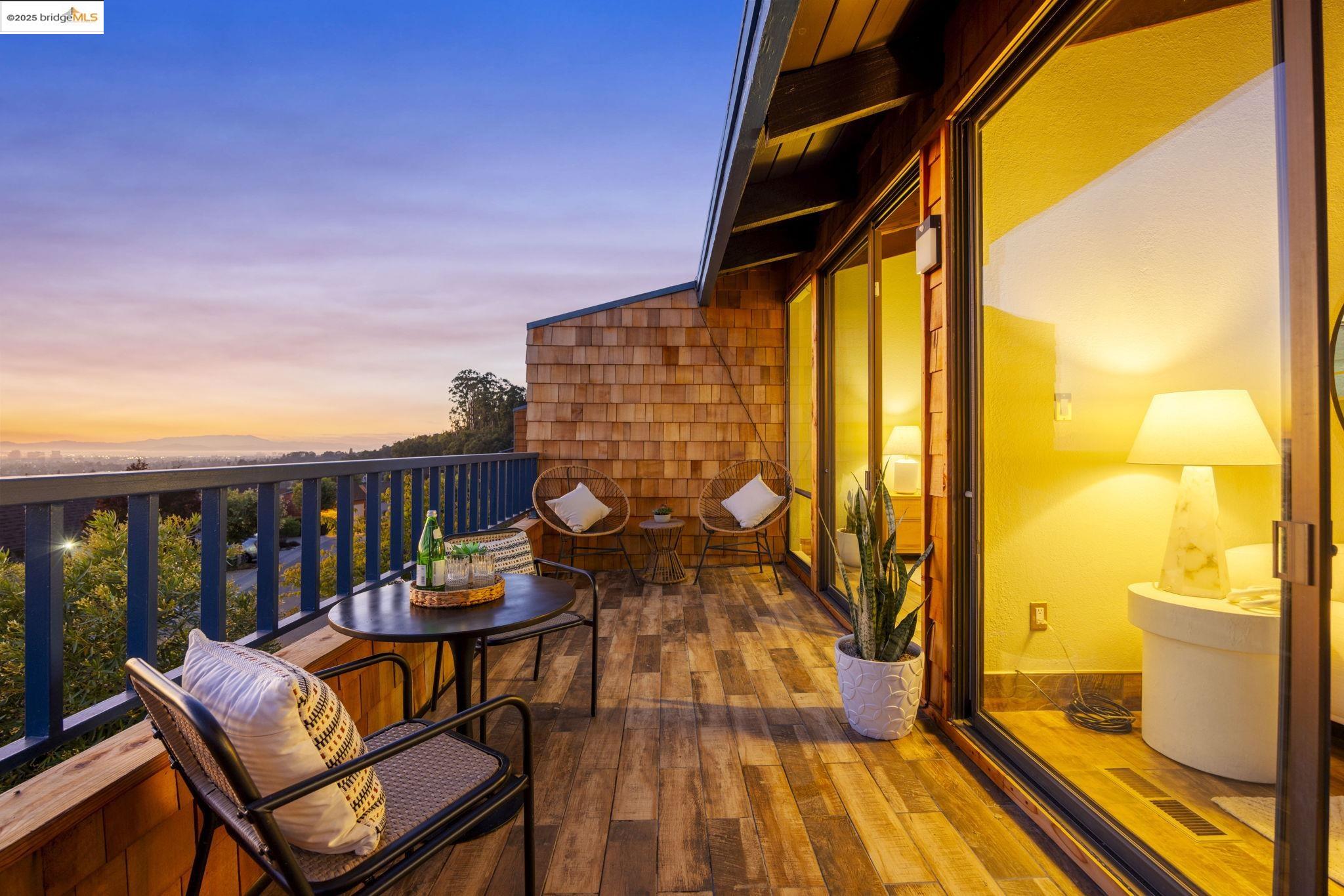 12 Sereno Cir, Oakland