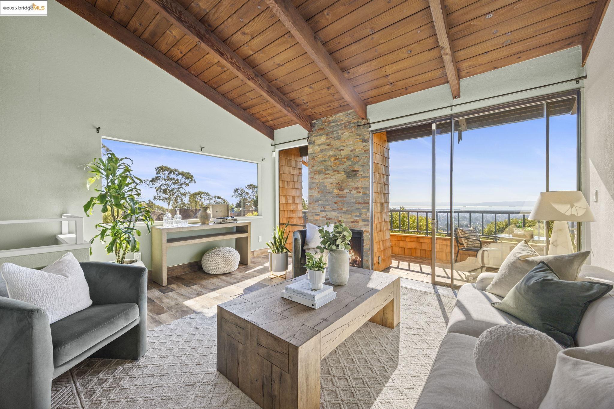 12 Sereno Cir, Oakland