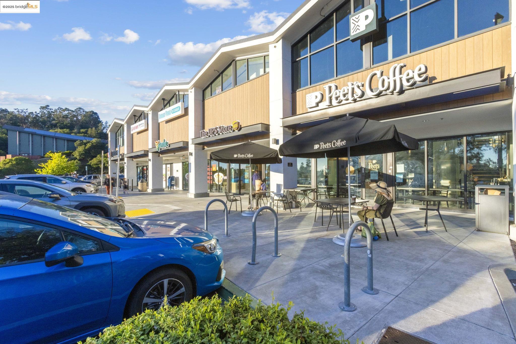 12 Sereno Cir, Oakland