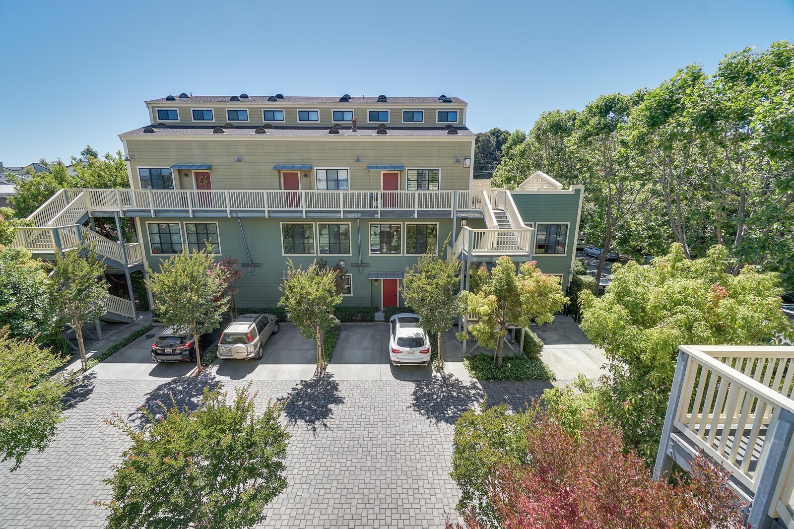 1565 32nd Street # 4