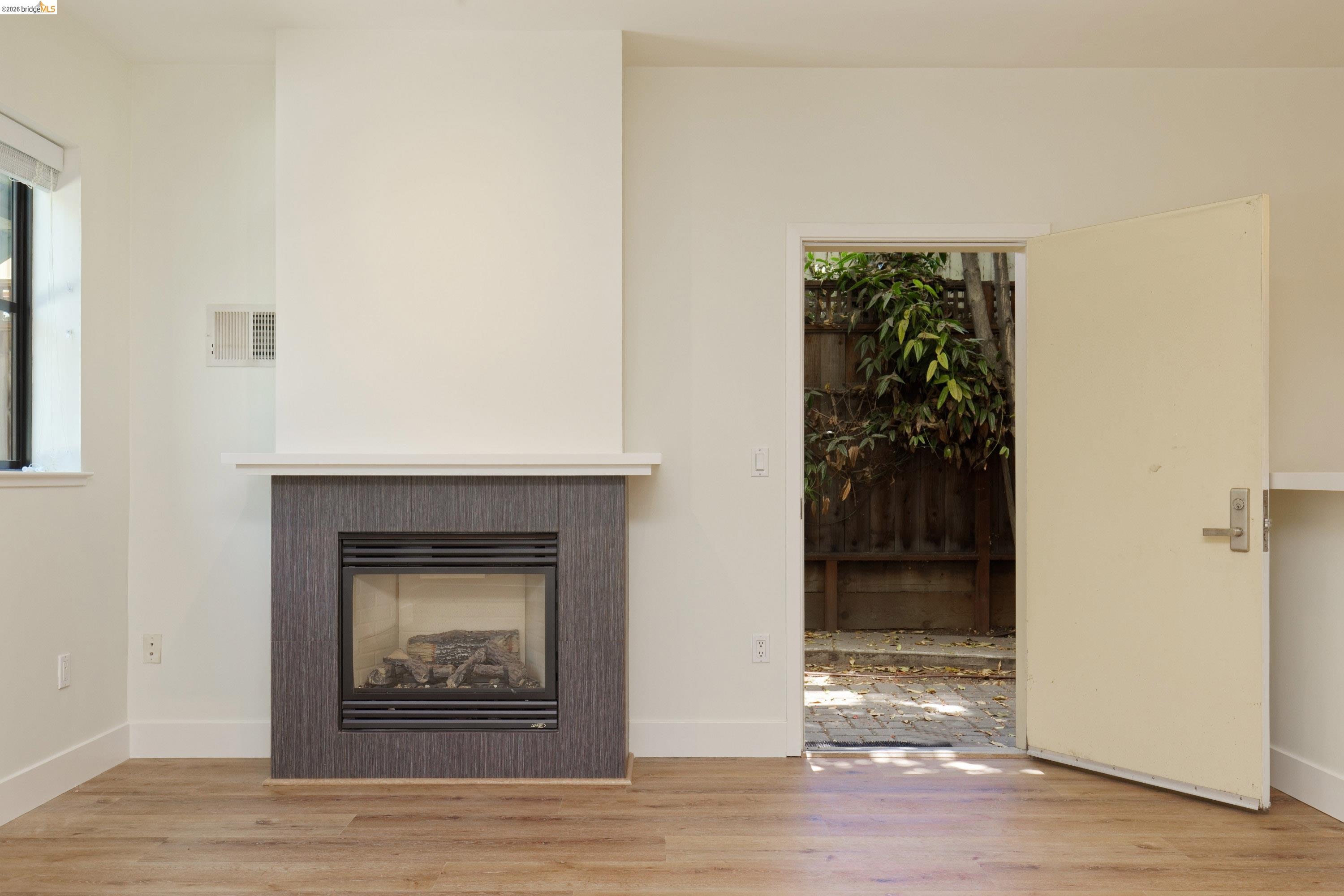 1565 32nd Street # 4