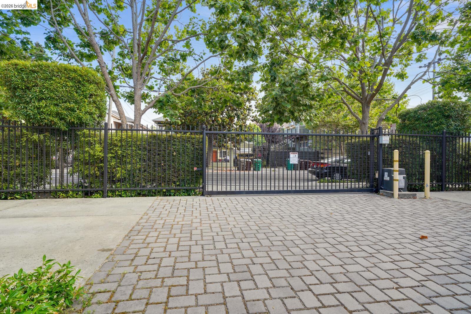 1565 32nd Street # 4