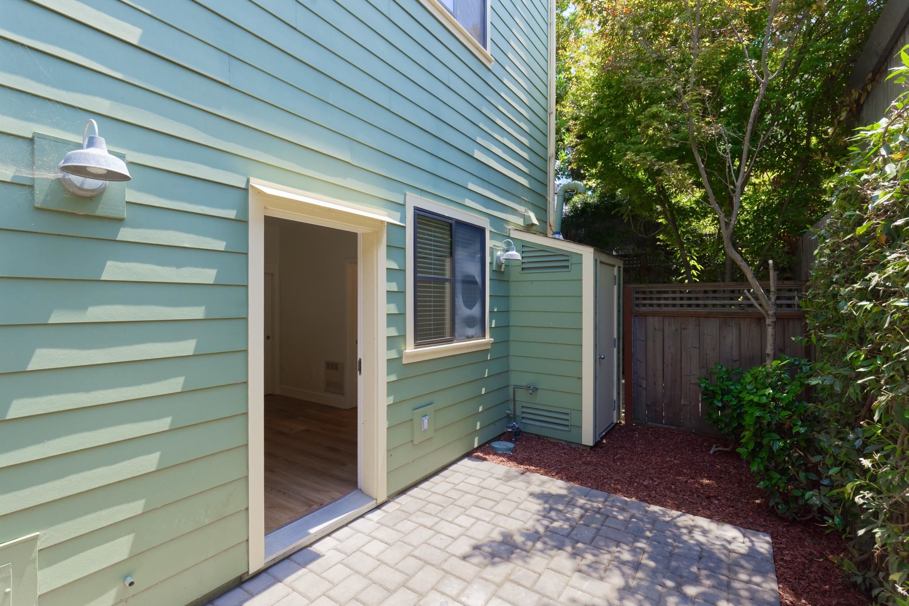 1565 32nd Street # 4