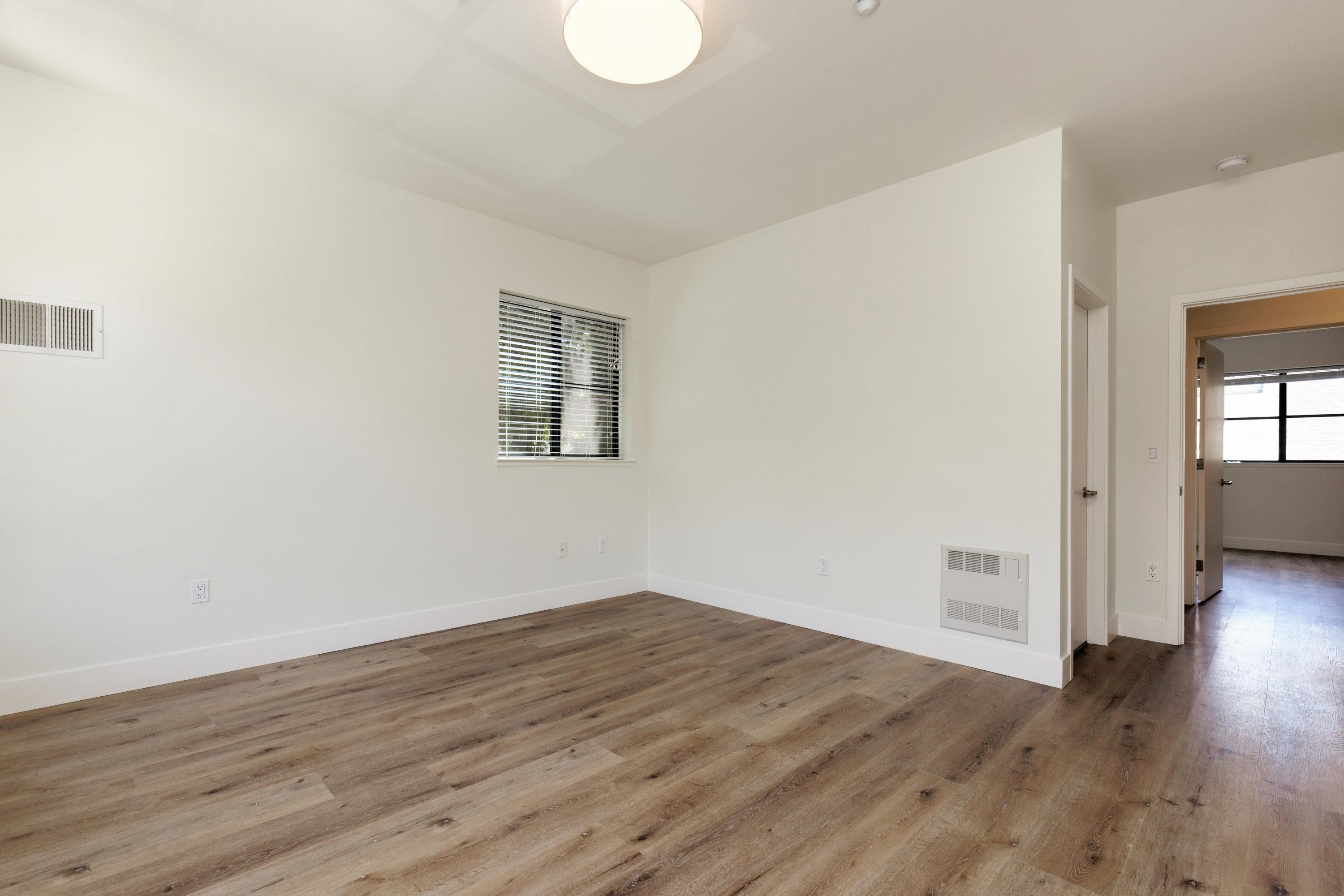 1565 32nd Street # 4