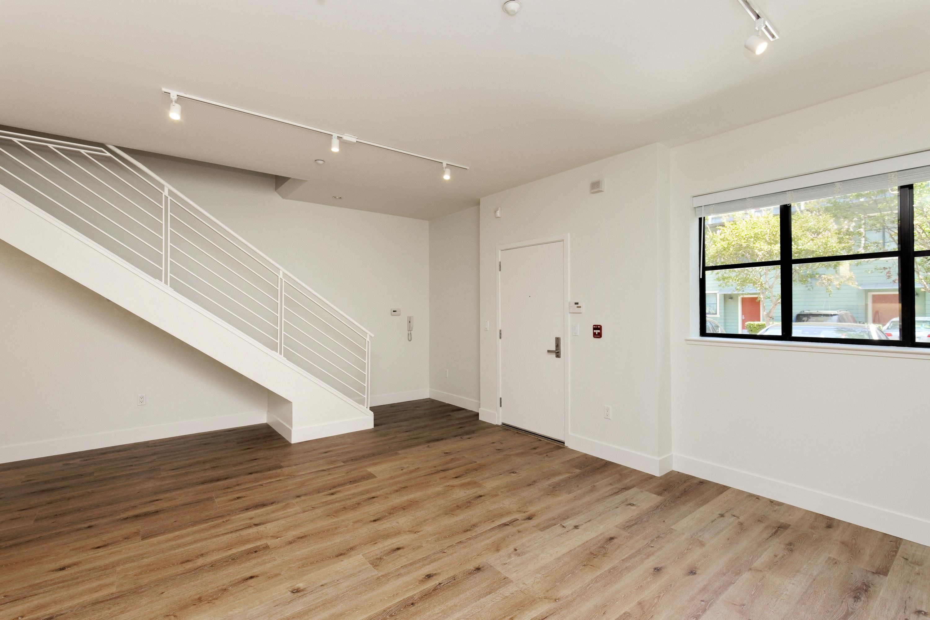 1565 32nd Street # 4