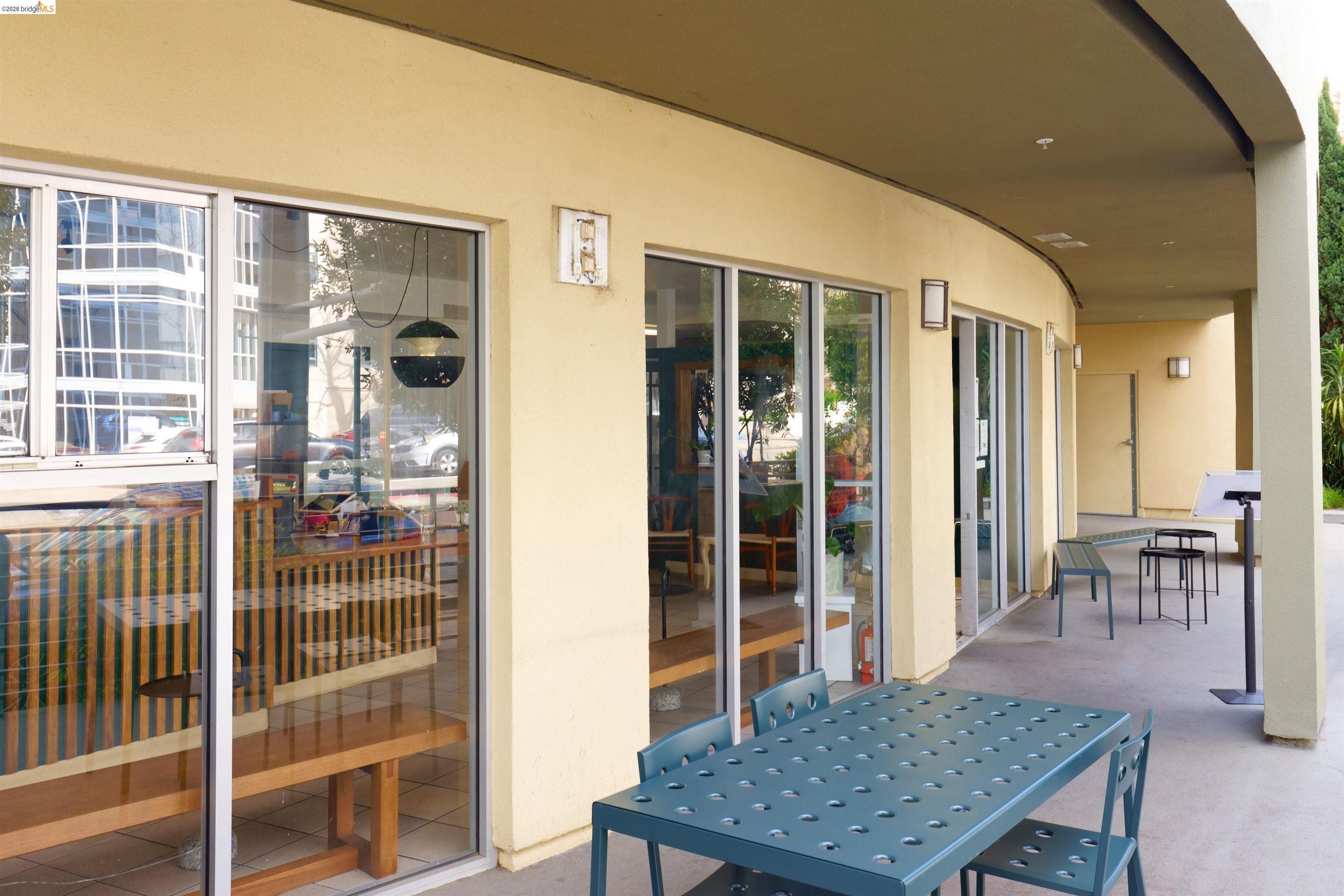 371 30th Street # 404