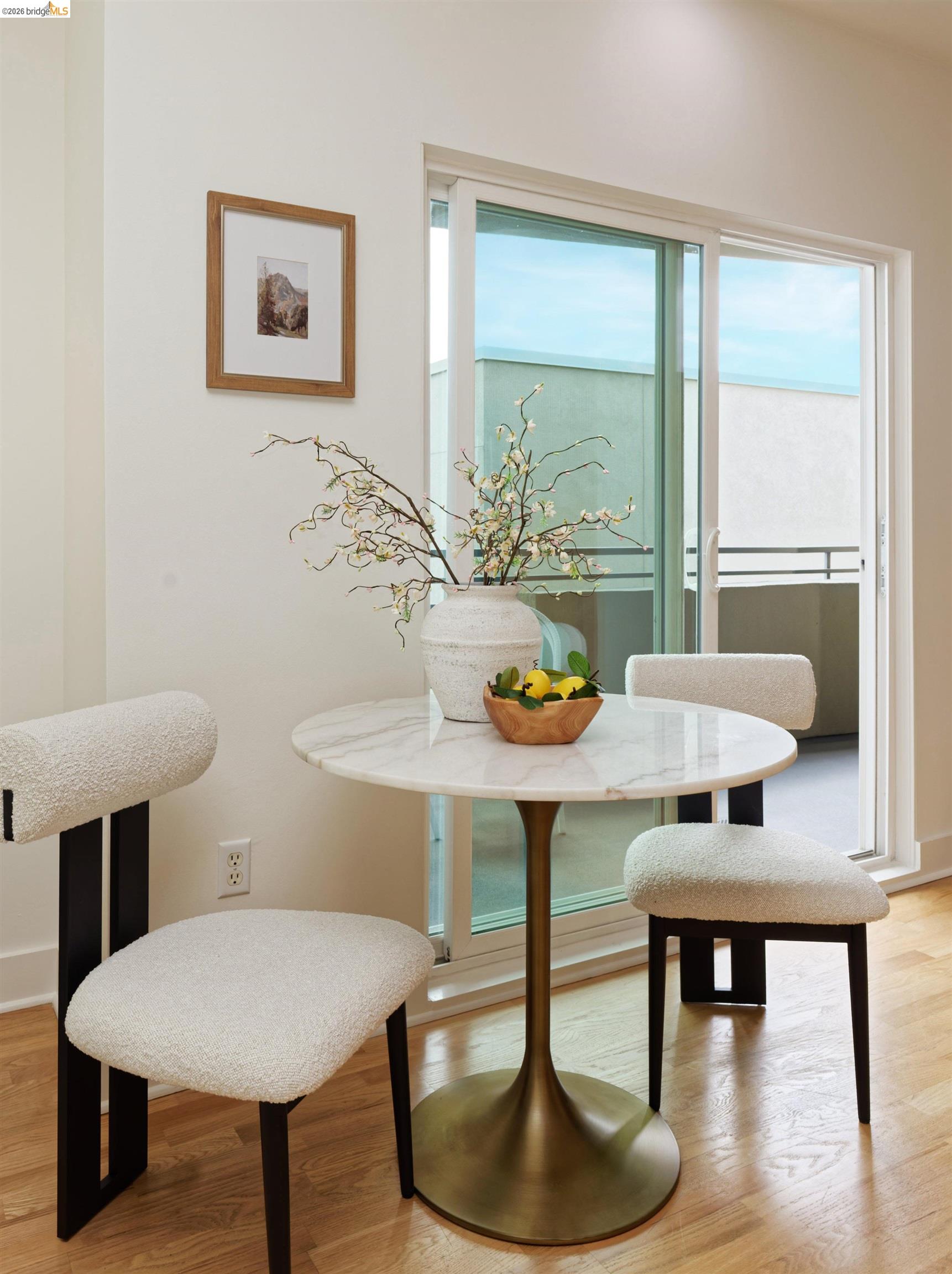 371 30th Street # 404