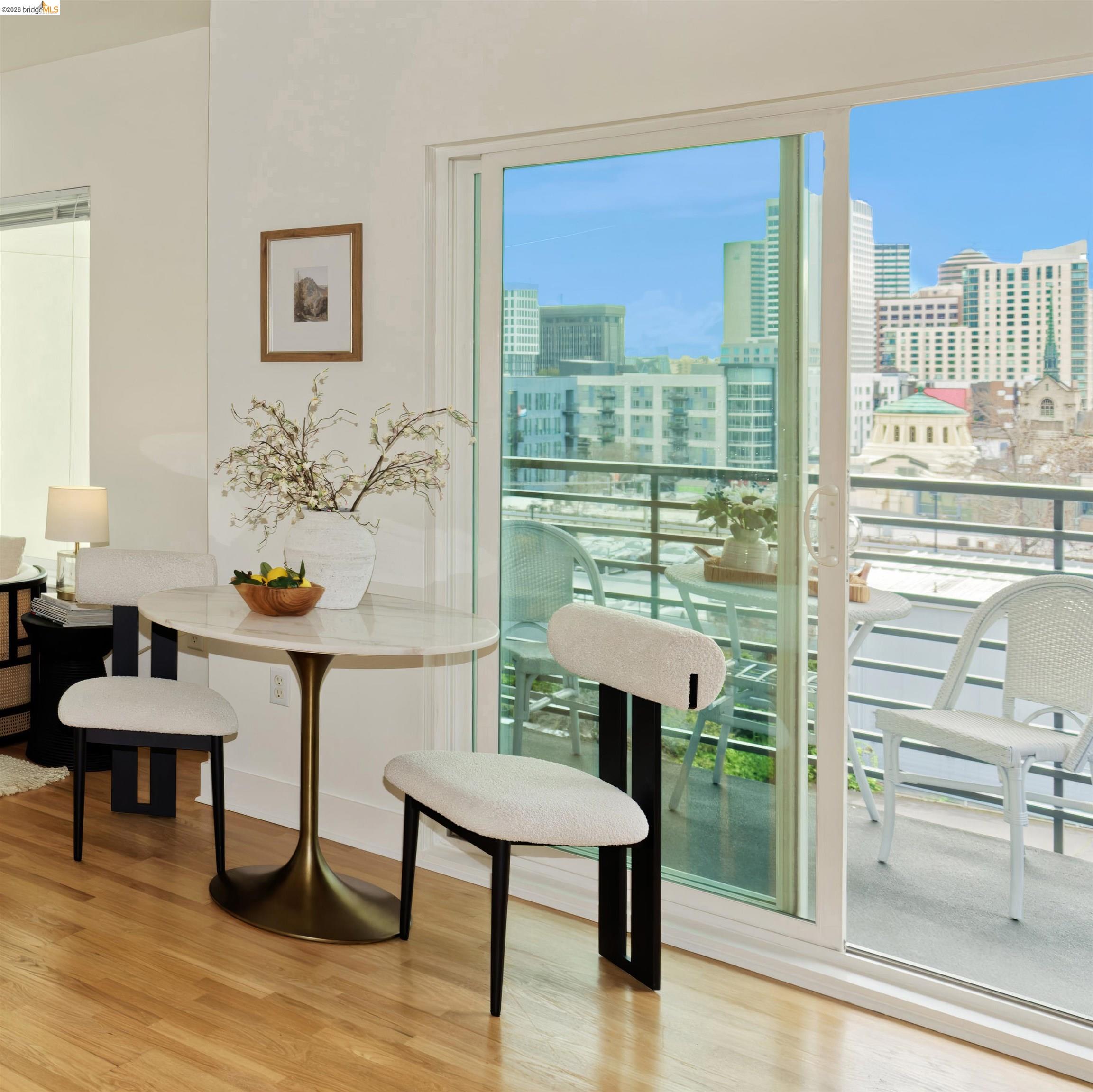 371 30th Street # 404