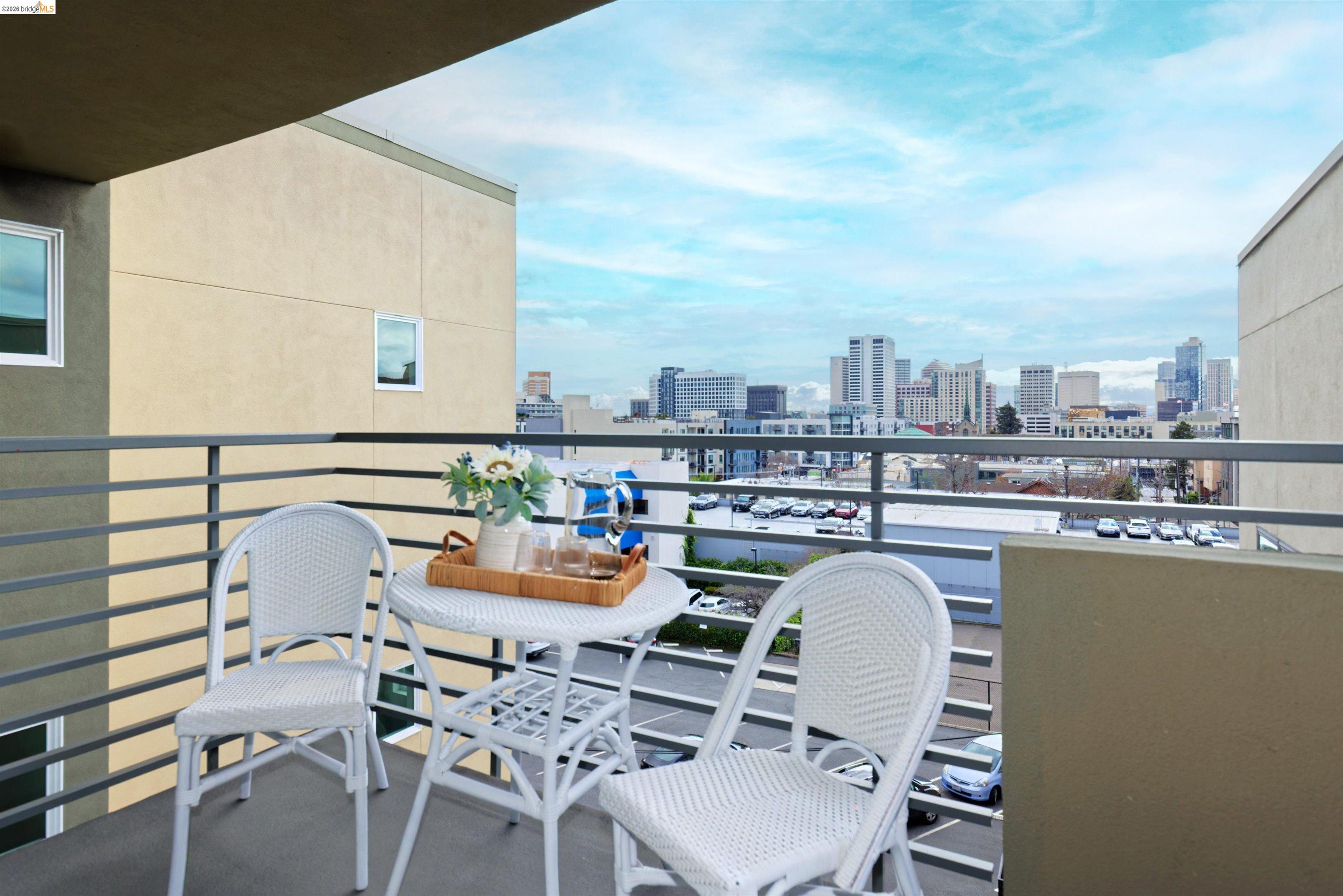 371 30th Street # 404