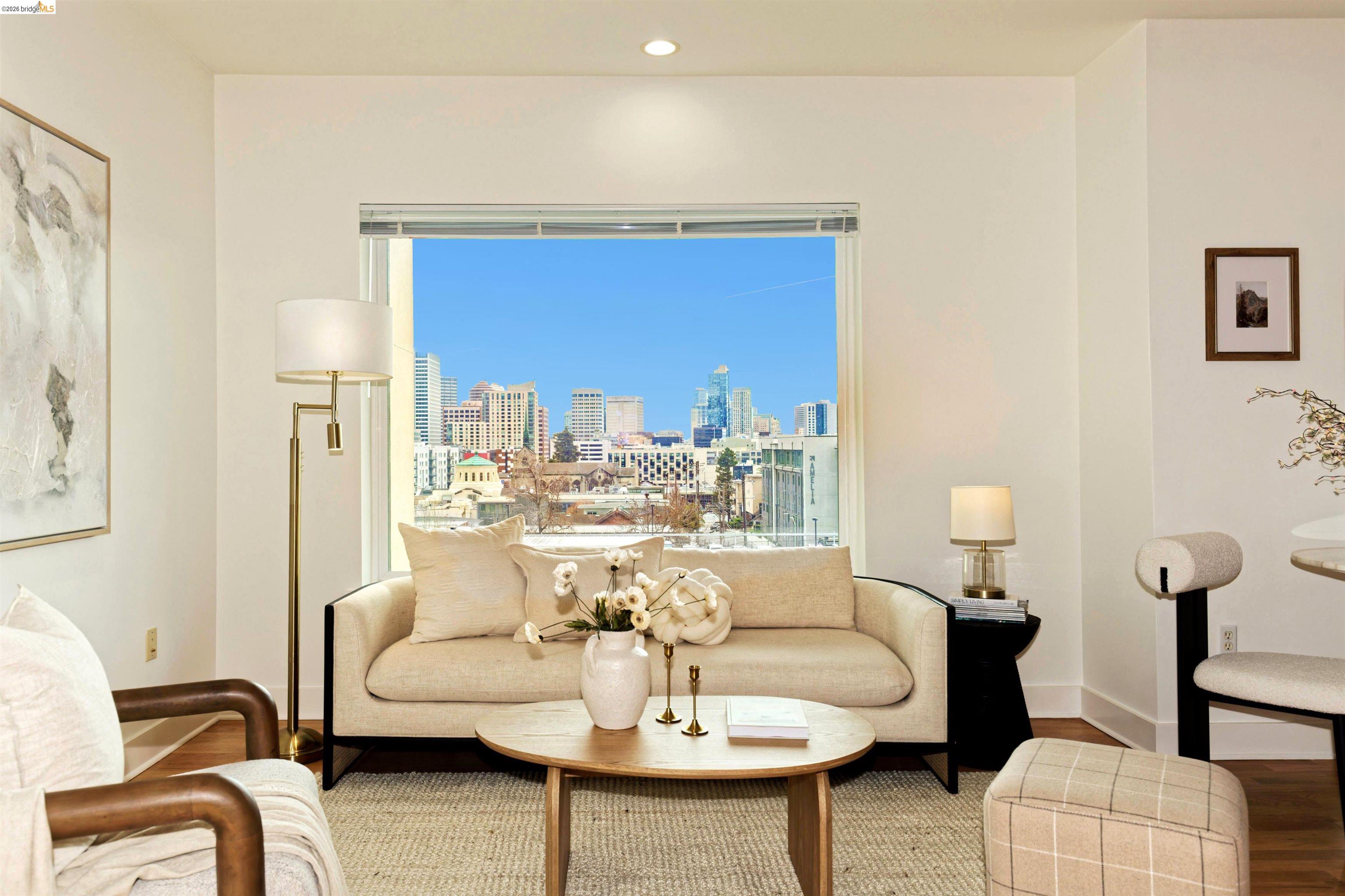 371 30th Street # 404