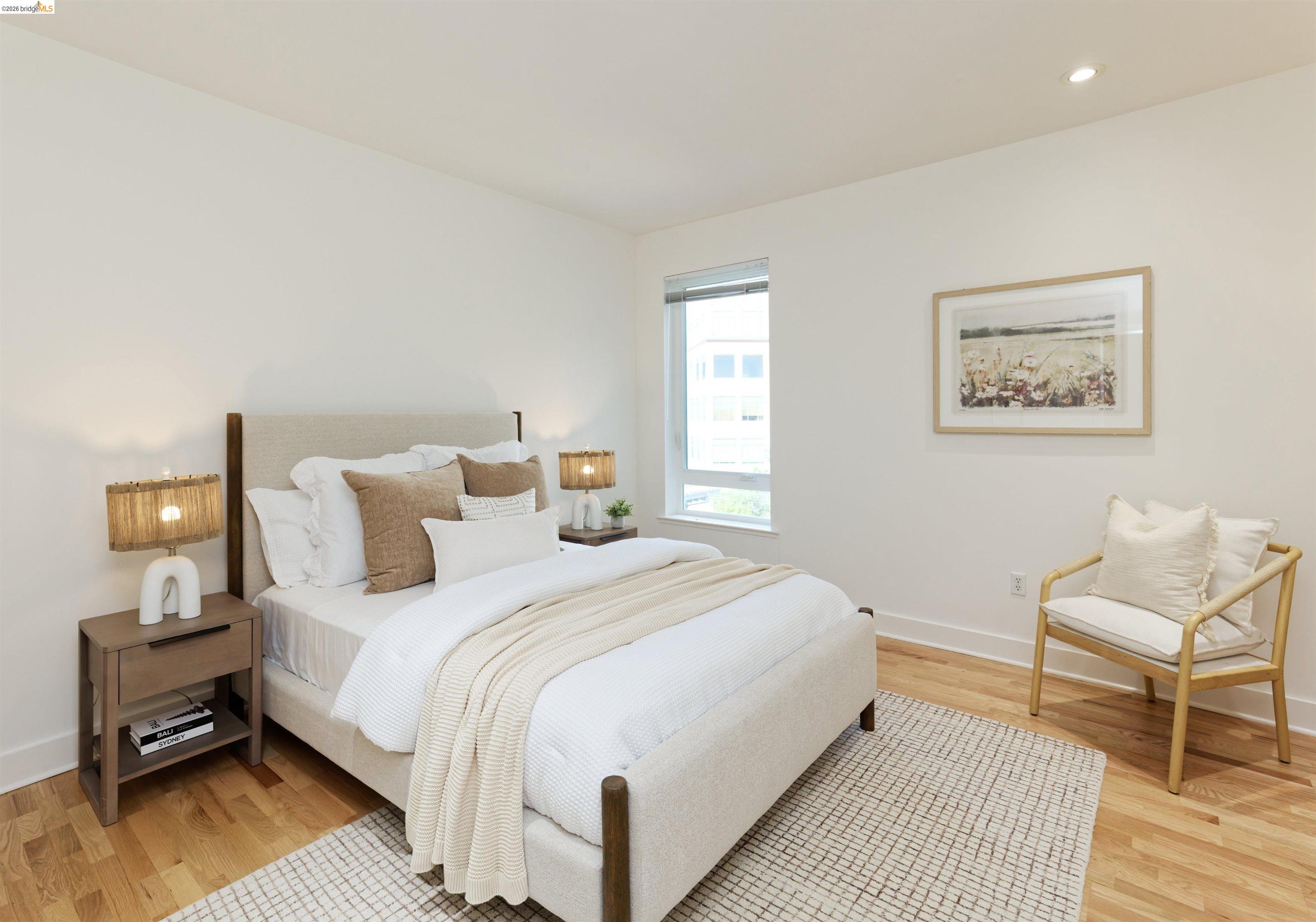 371 30th Street # 404