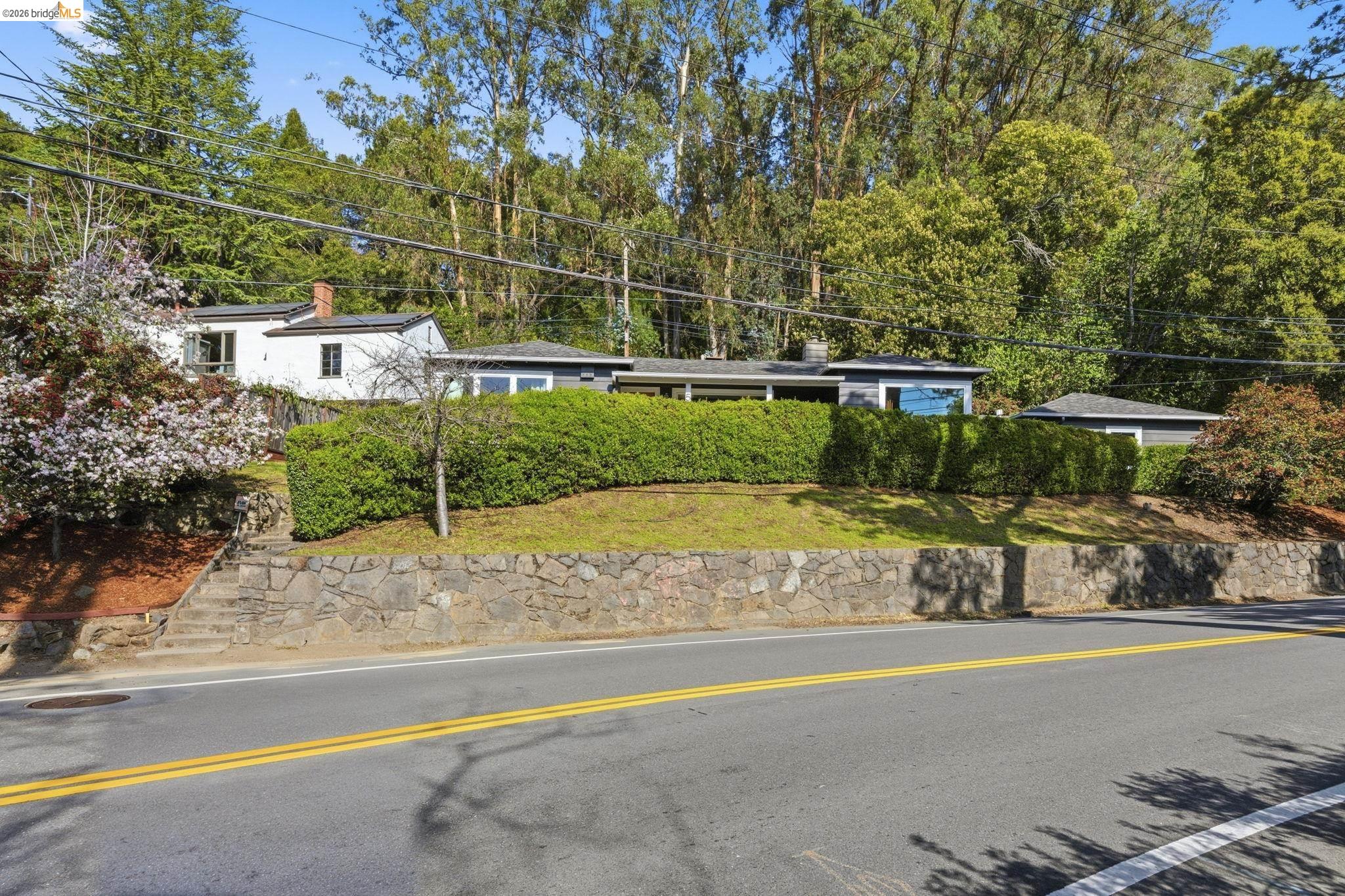 5701 Snake Rd