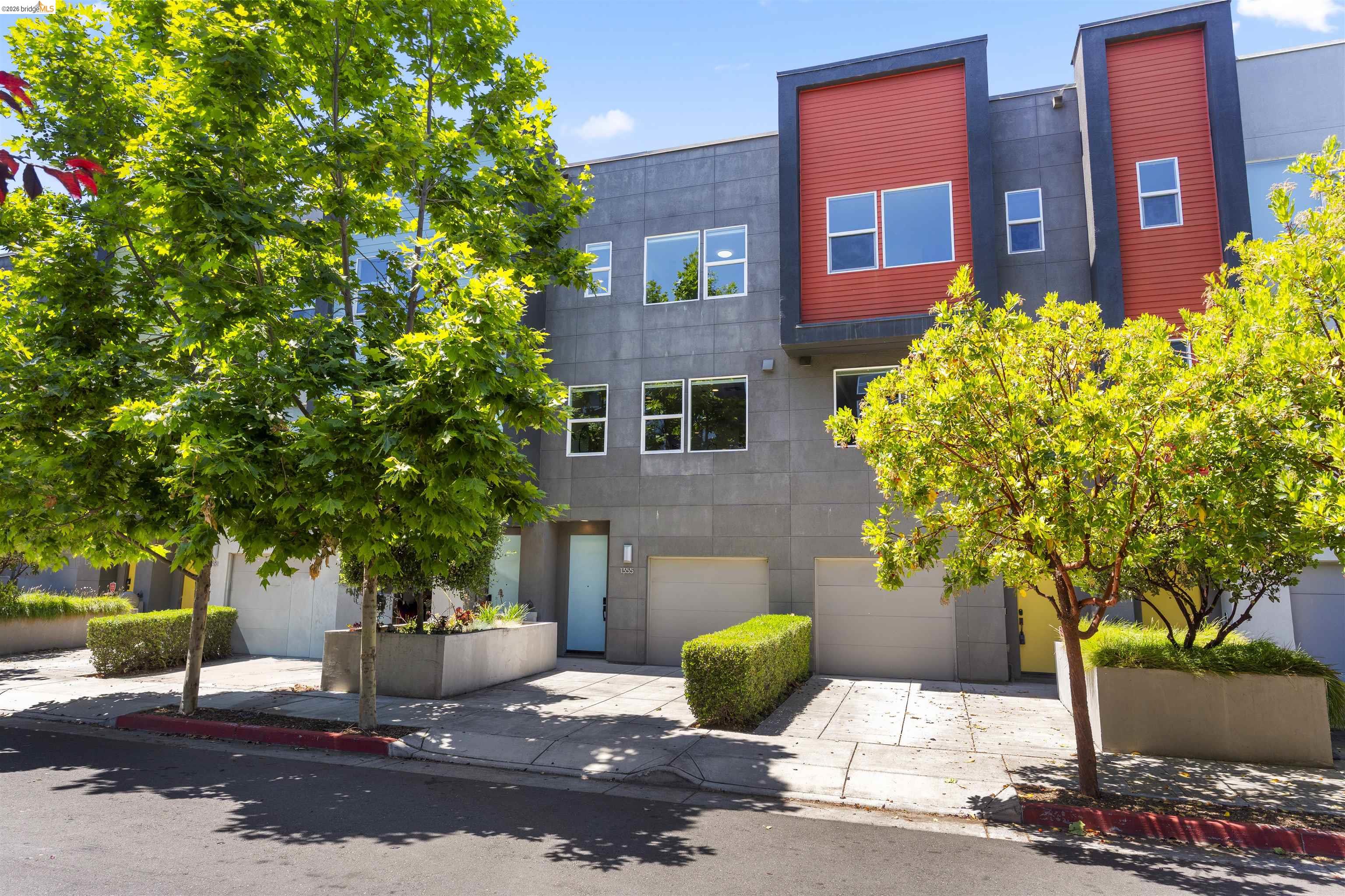 1355 Pullman Way