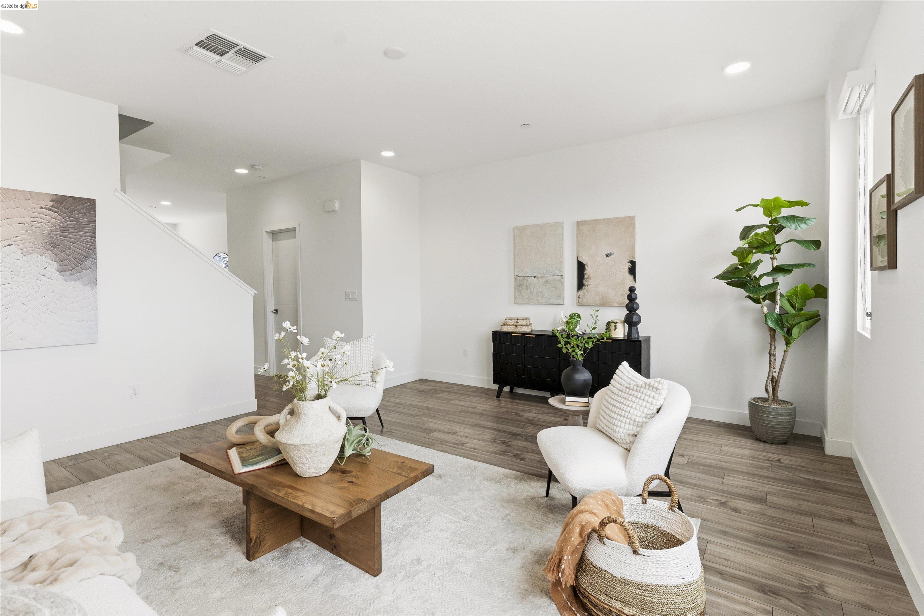 1355 Pullman Way