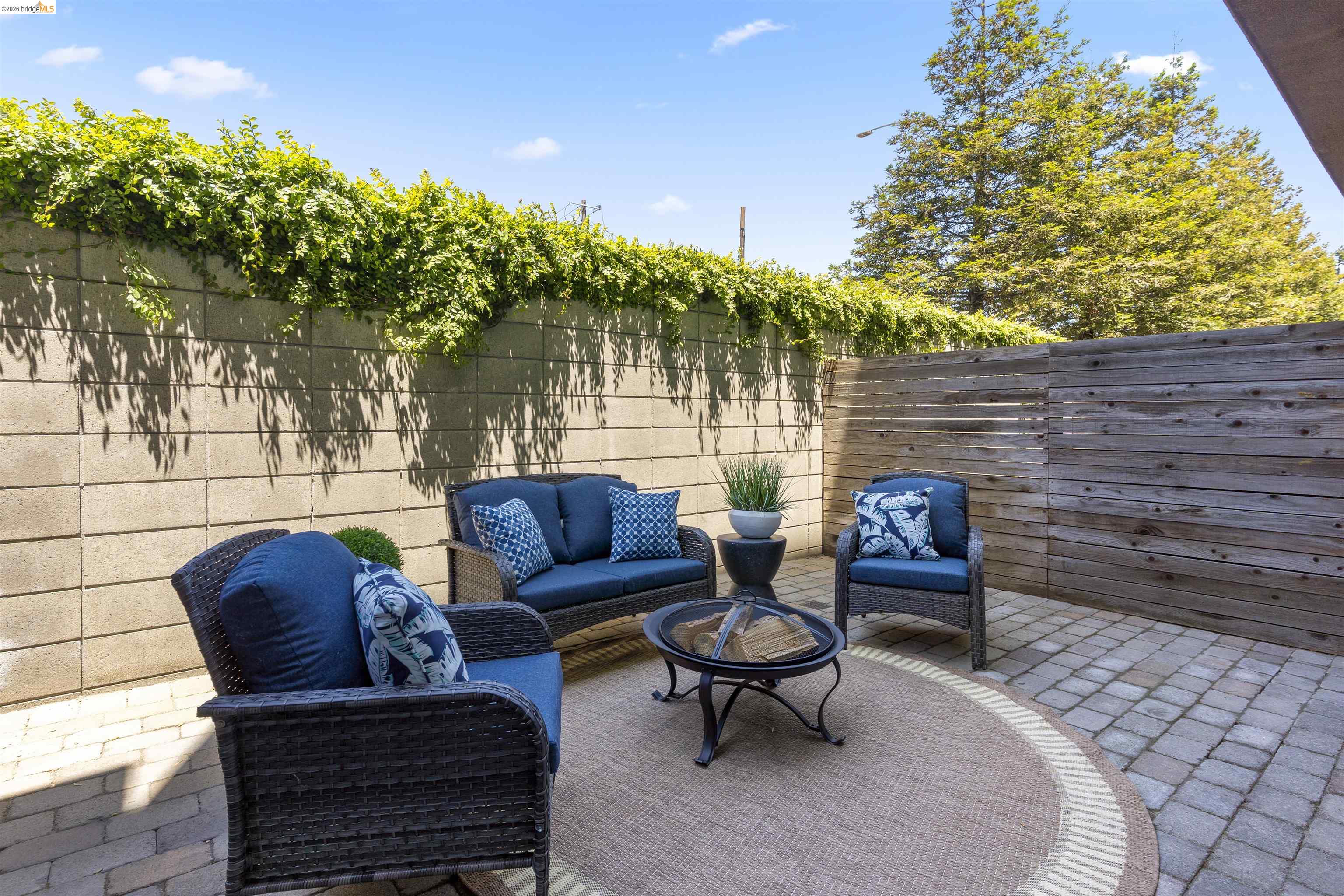 1355 Pullman Way