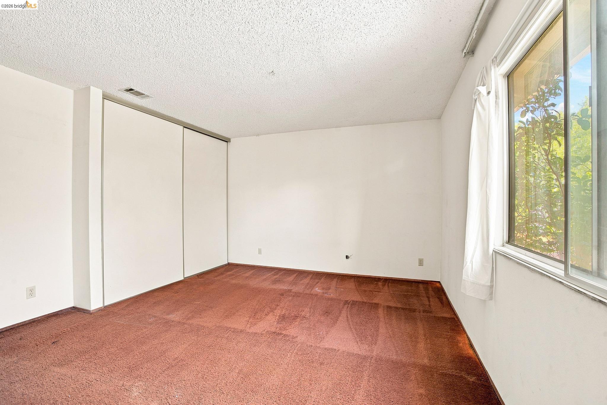280 Pamela Ct