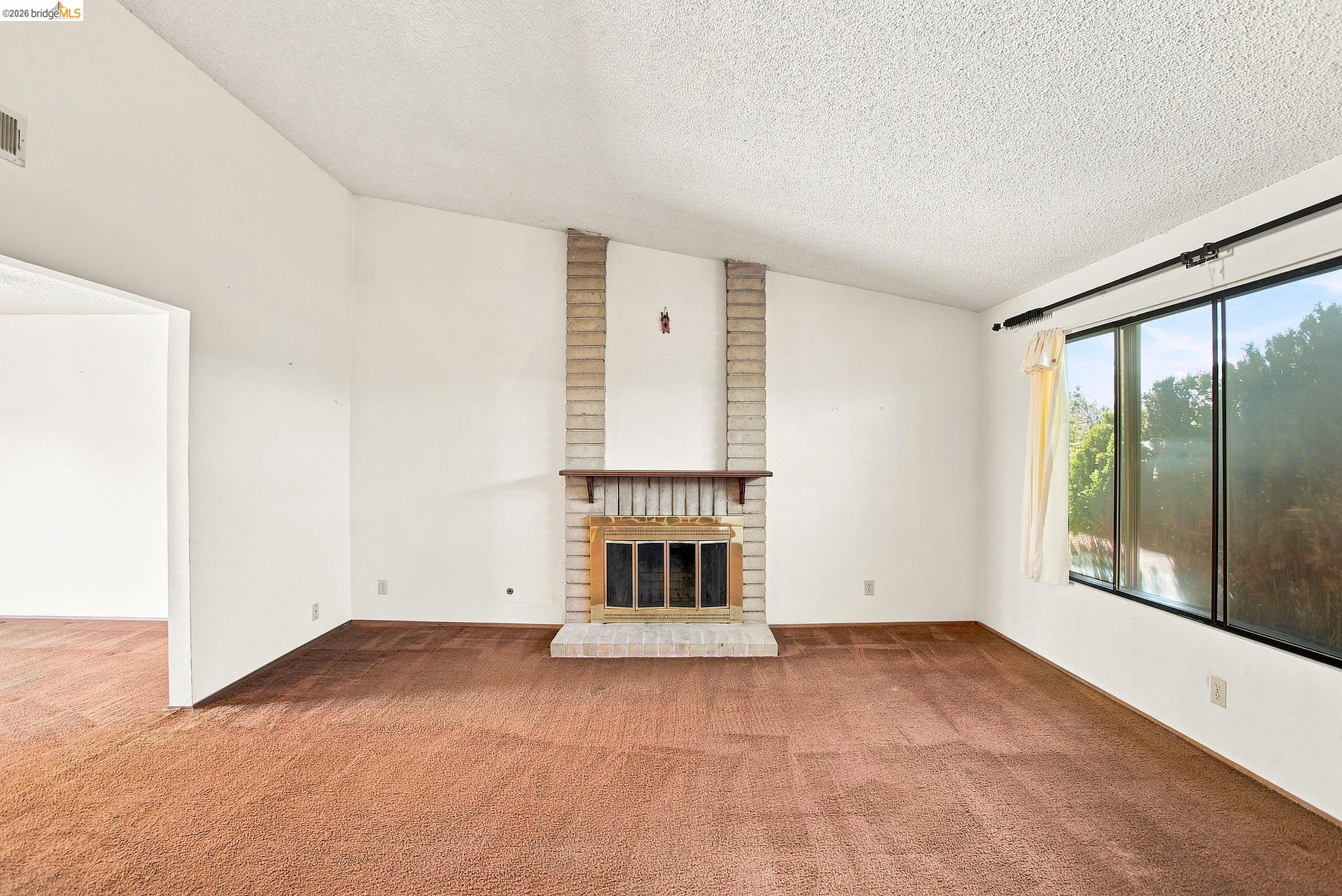 280 Pamela Ct