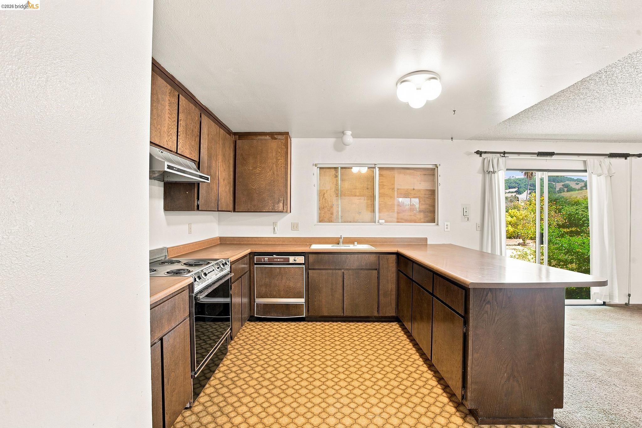 280 Pamela Ct