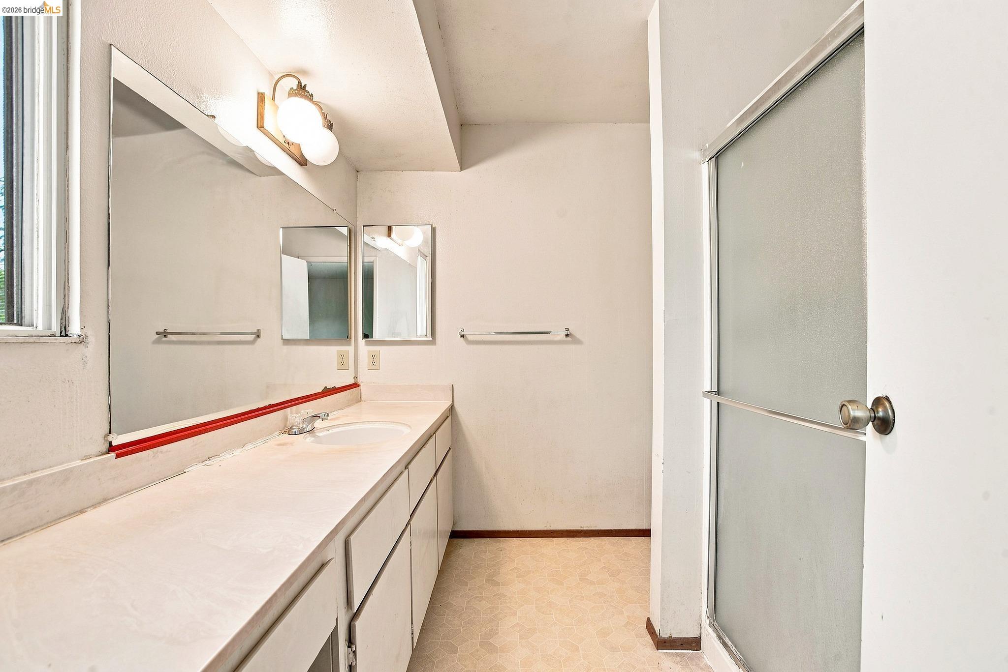 280 Pamela Ct