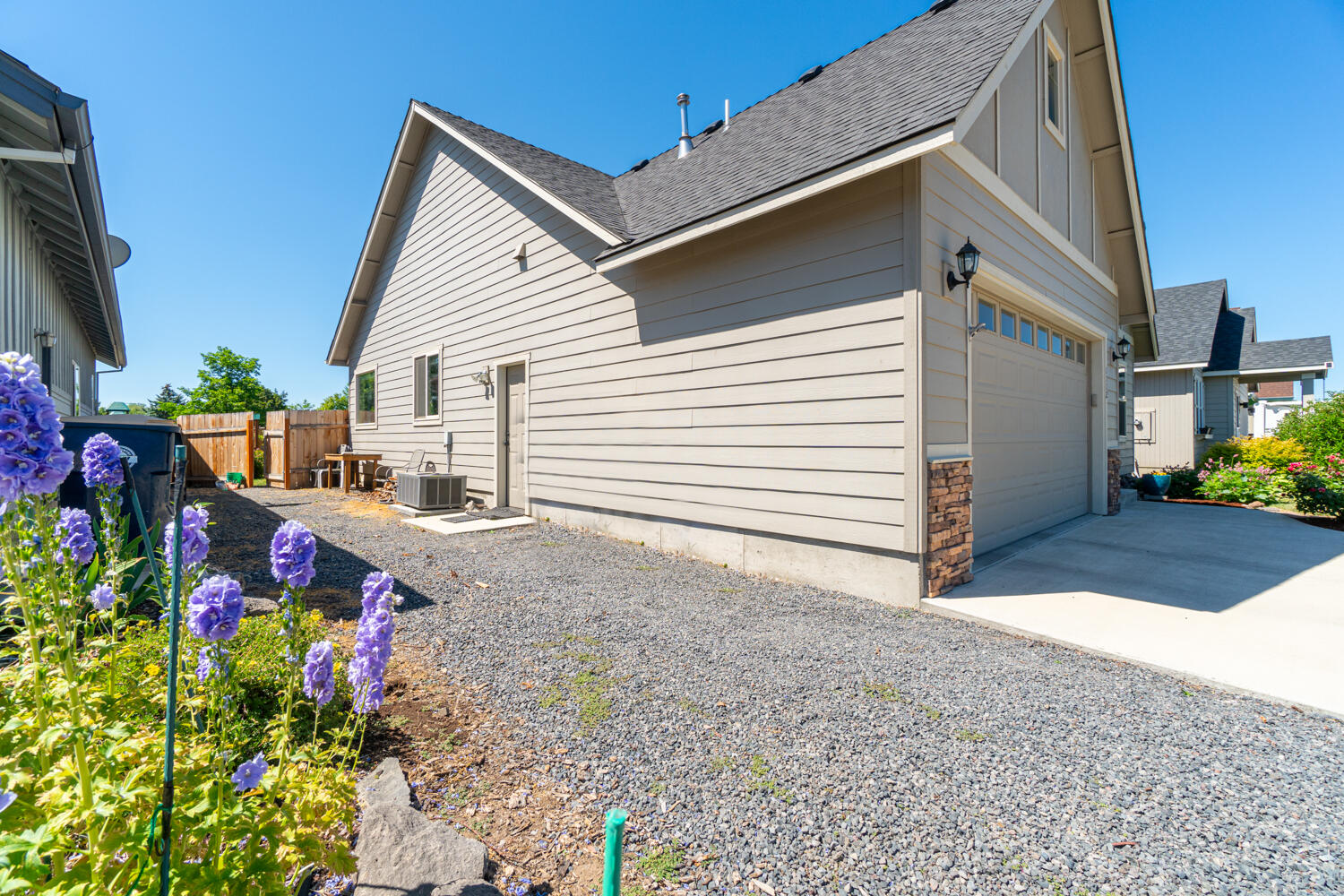 1112 NW Redwood Place