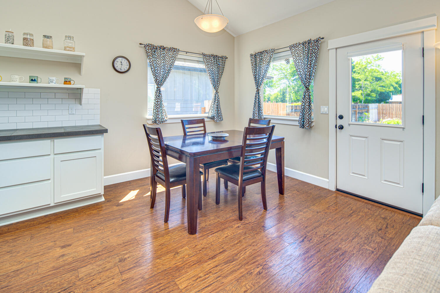 1112 NW Redwood Place