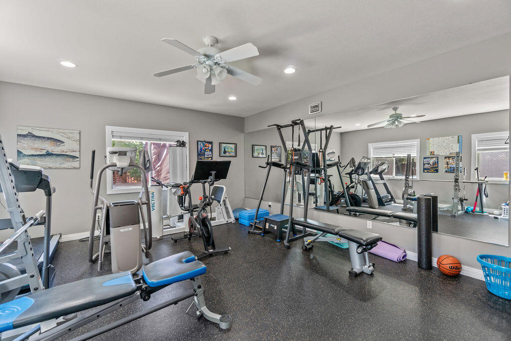 61135 Bonny Bridge