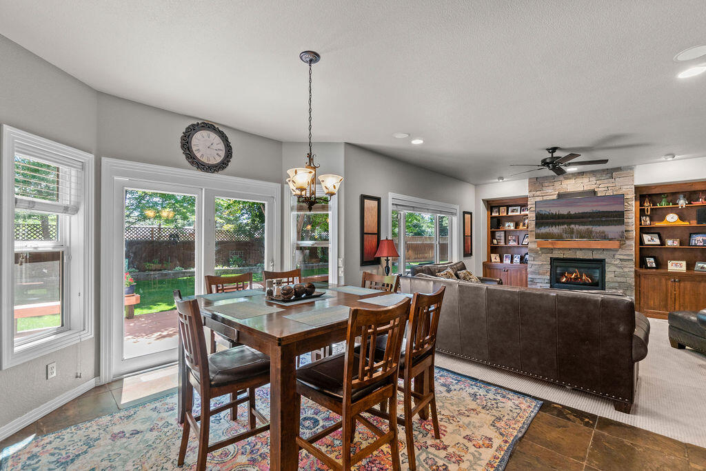 61135 Bonny Bridge