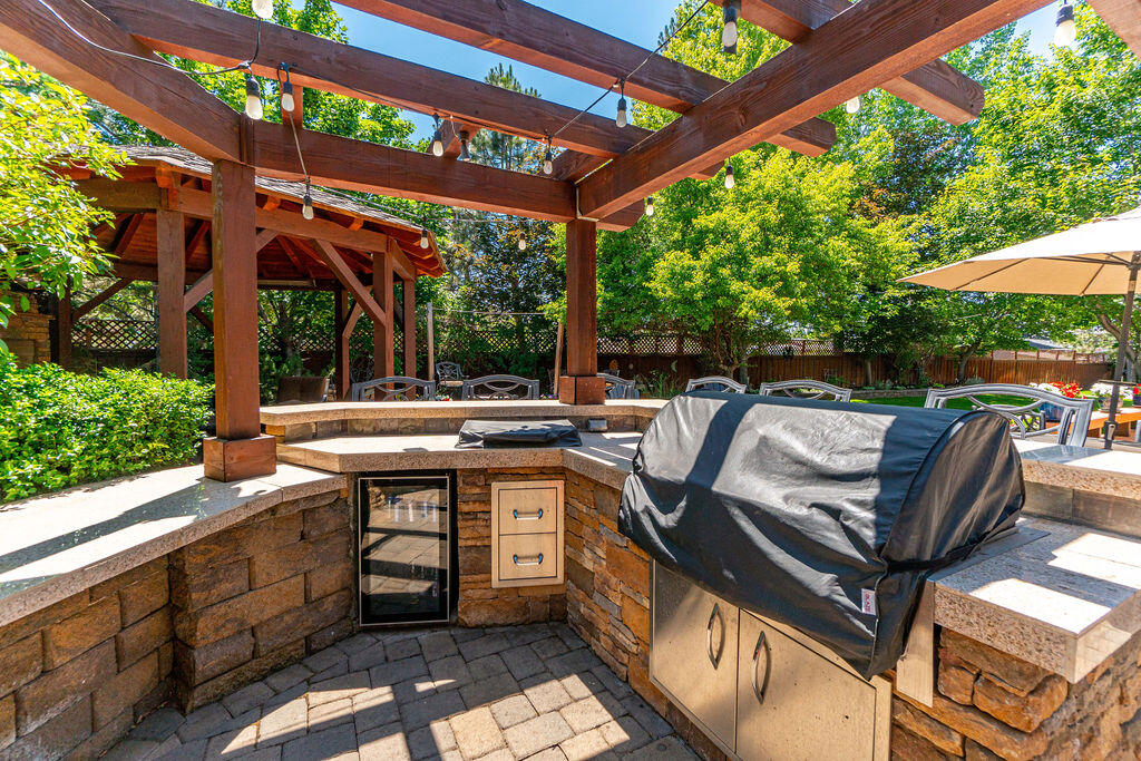 61135 Bonny Bridge
