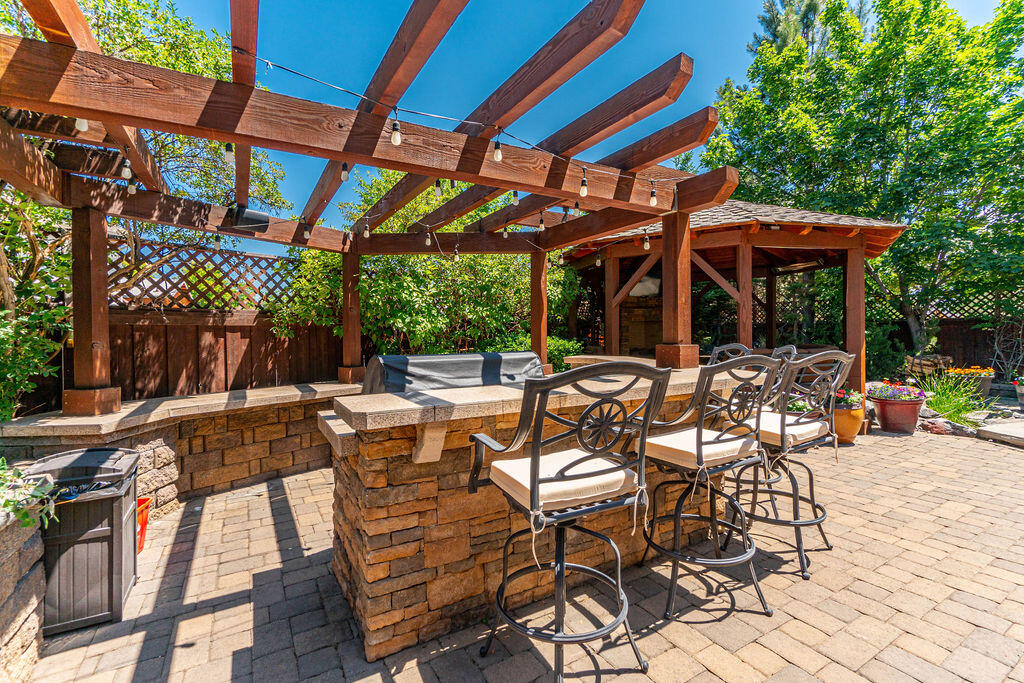 61135 Bonny Bridge