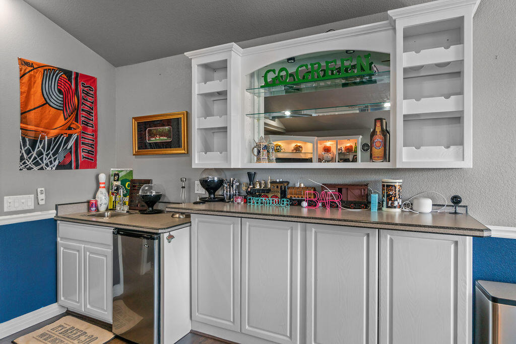 61135 Bonny Bridge