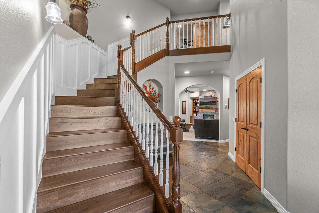 61135 Bonny Bridge