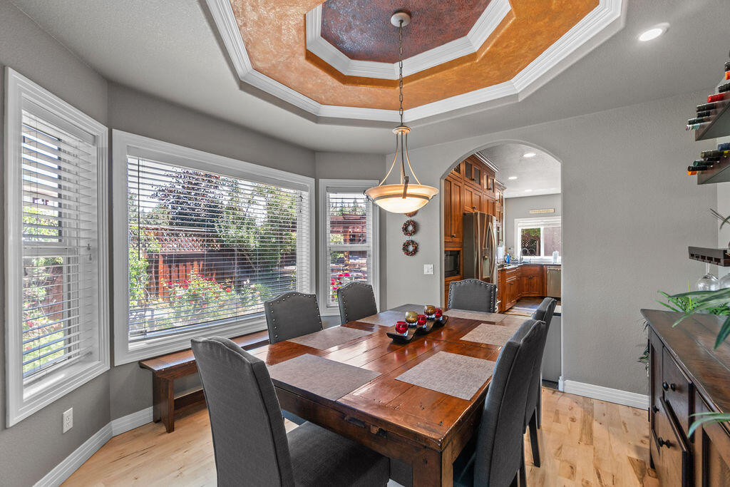 61135 Bonny Bridge