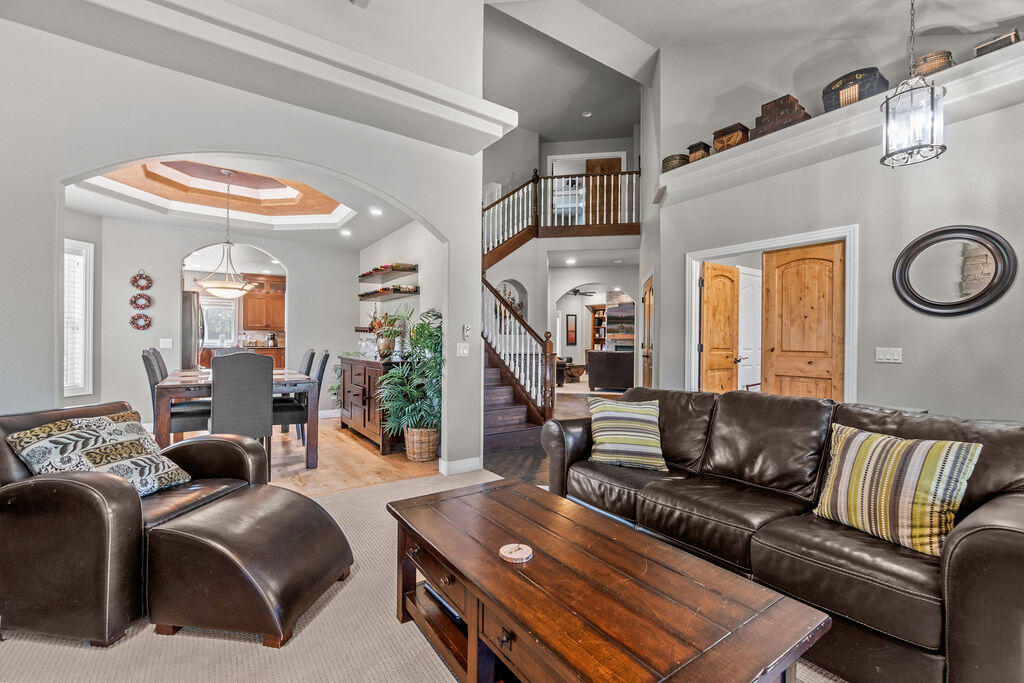 61135 Bonny Bridge