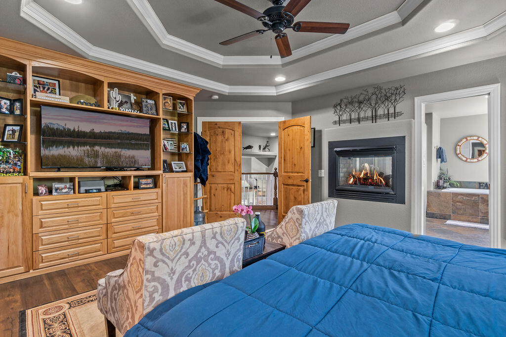 61135 Bonny Bridge