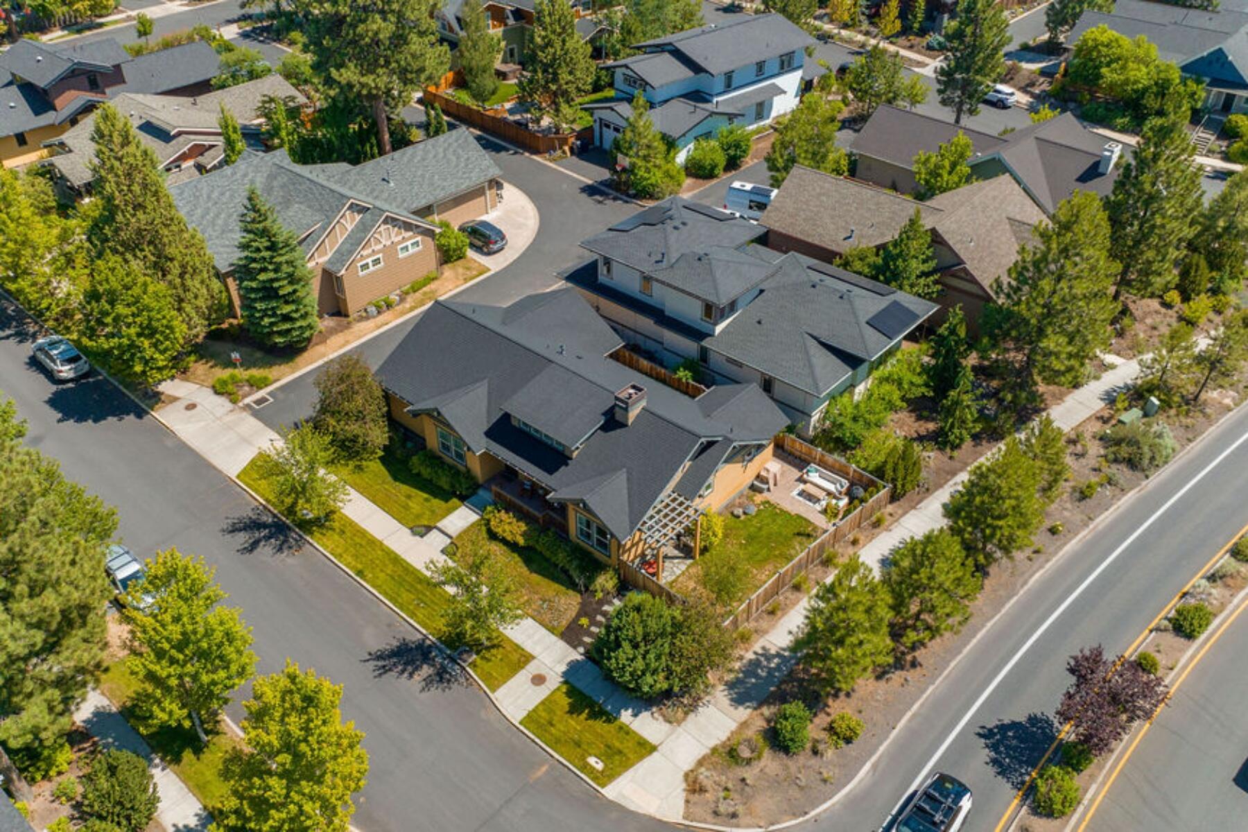 2124 NW High Lakes Loop