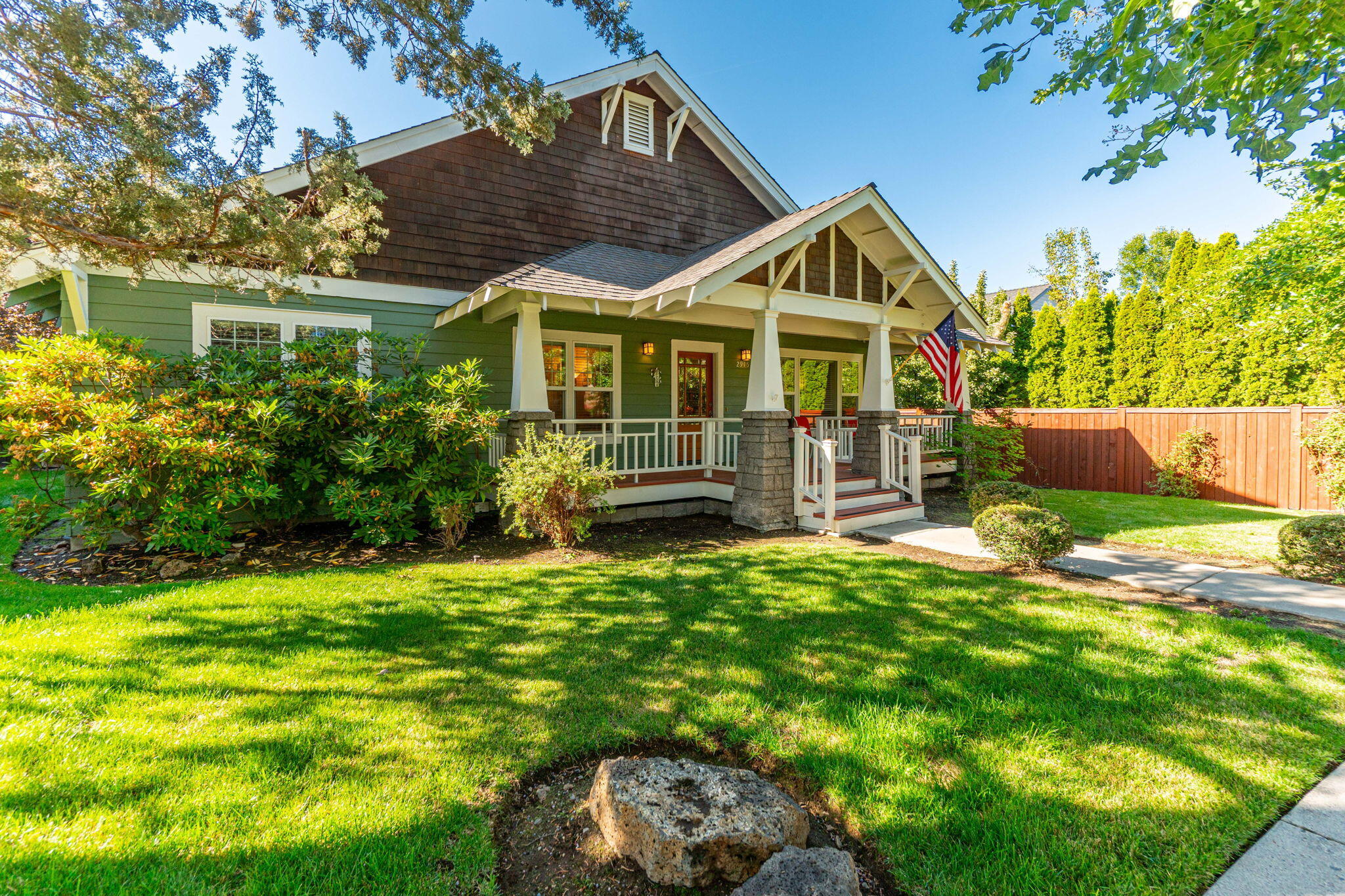 2915 NE Yellow Ribbon Drive