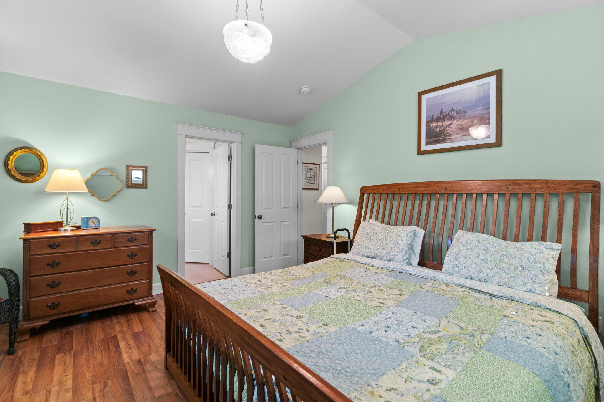 2915 NE Yellow Ribbon Drive