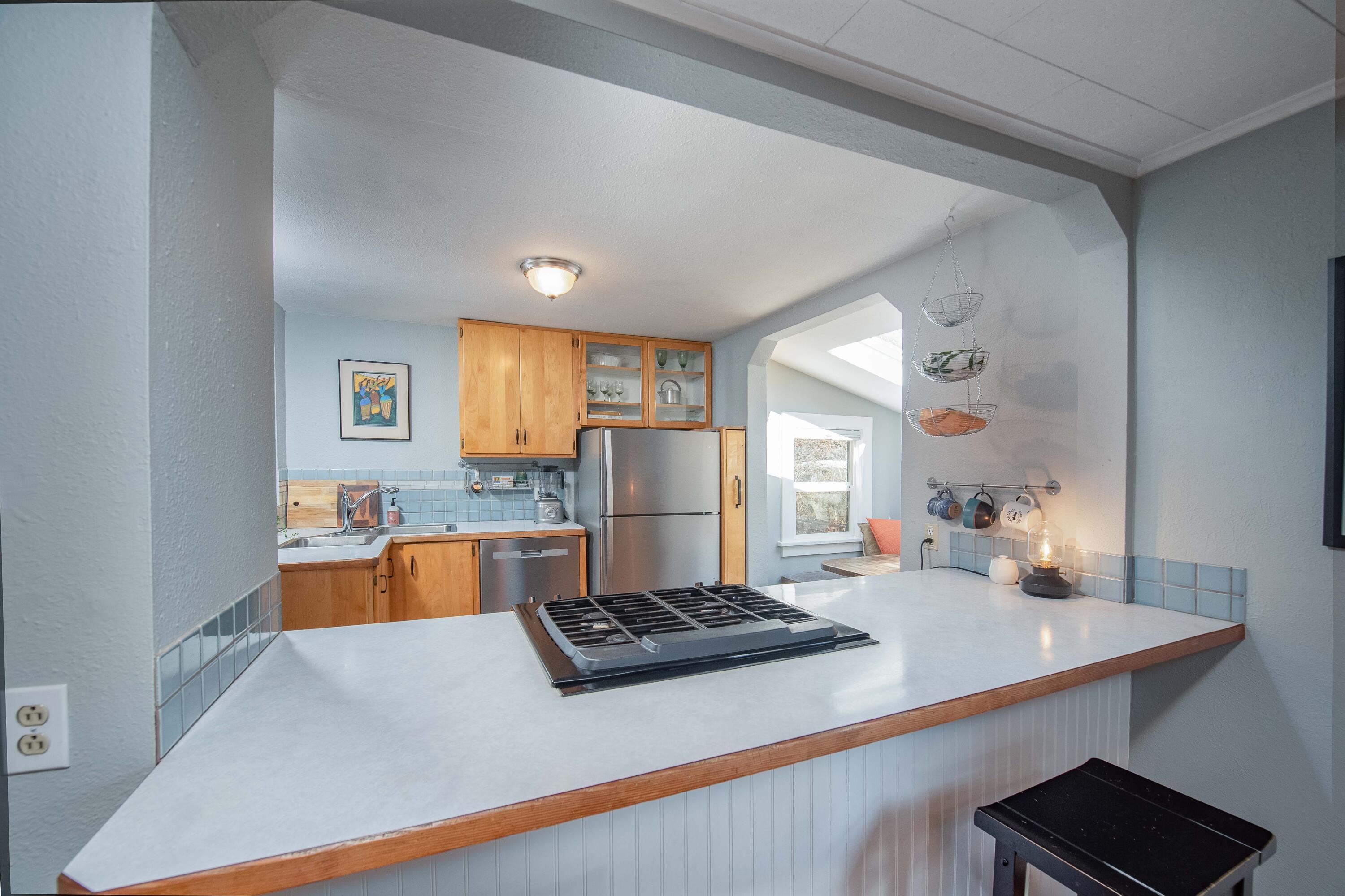 742 NE Quimby Avenue