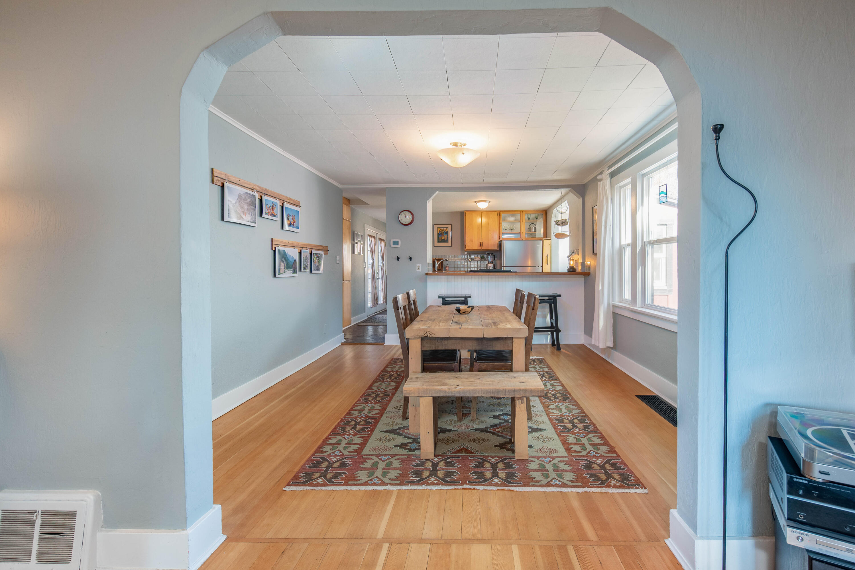 742 NE Quimby Avenue