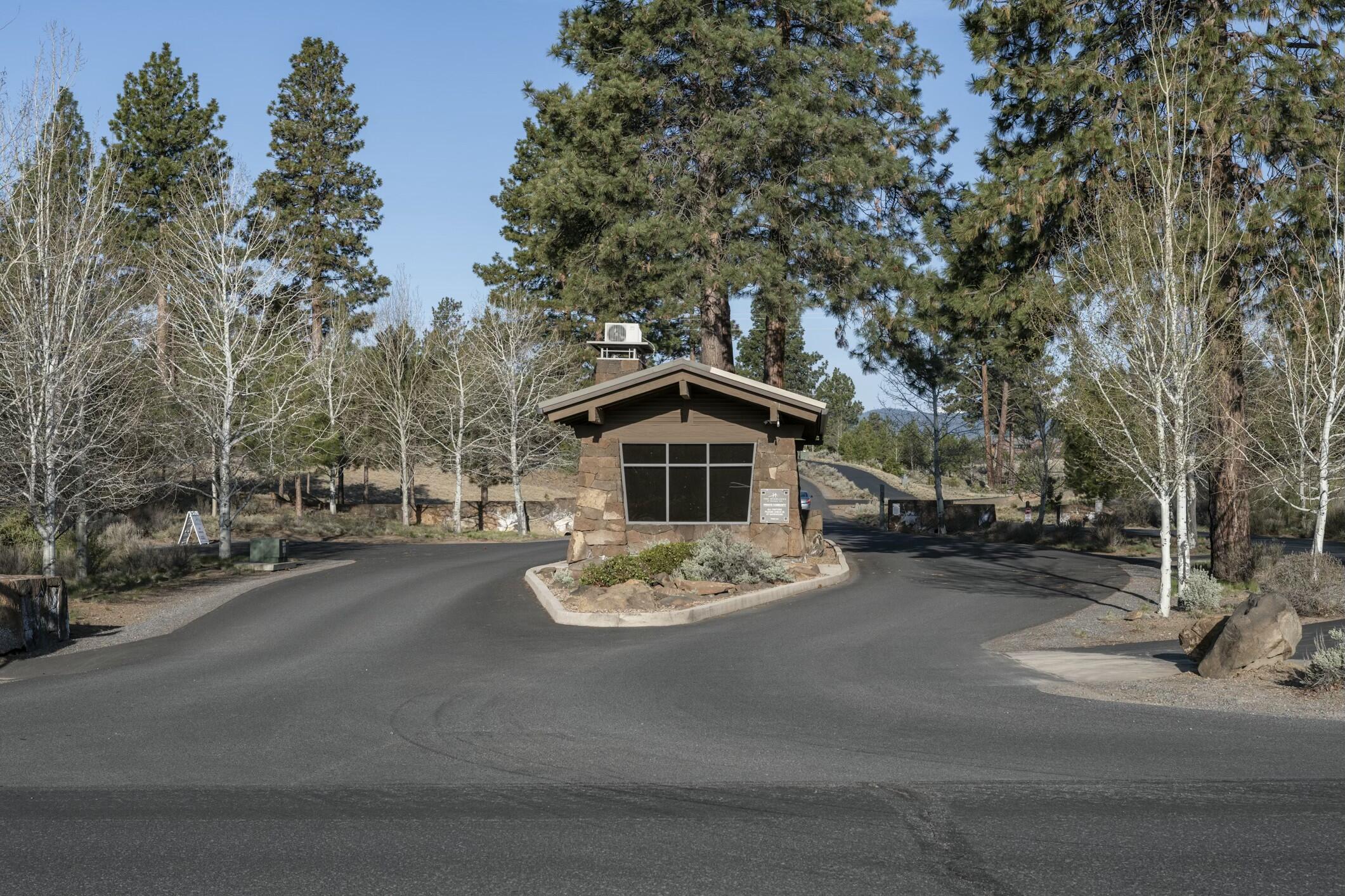 18715 Macalpine Loop, 37